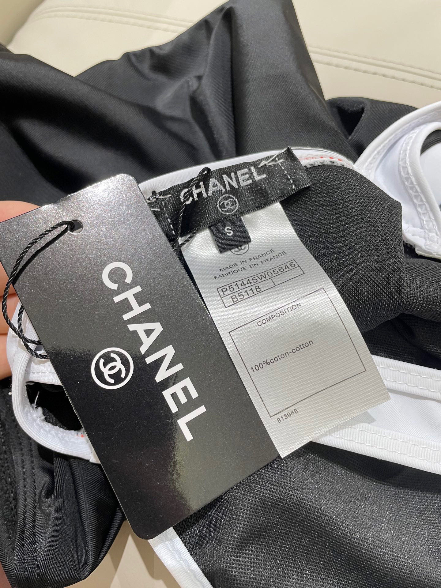  Chanel新款泳衣😍🥰适合多种场景的游泳衣🏊‍♀️海边 游泳池 温泉 水上乐园 漂流都可以😌内搭也完