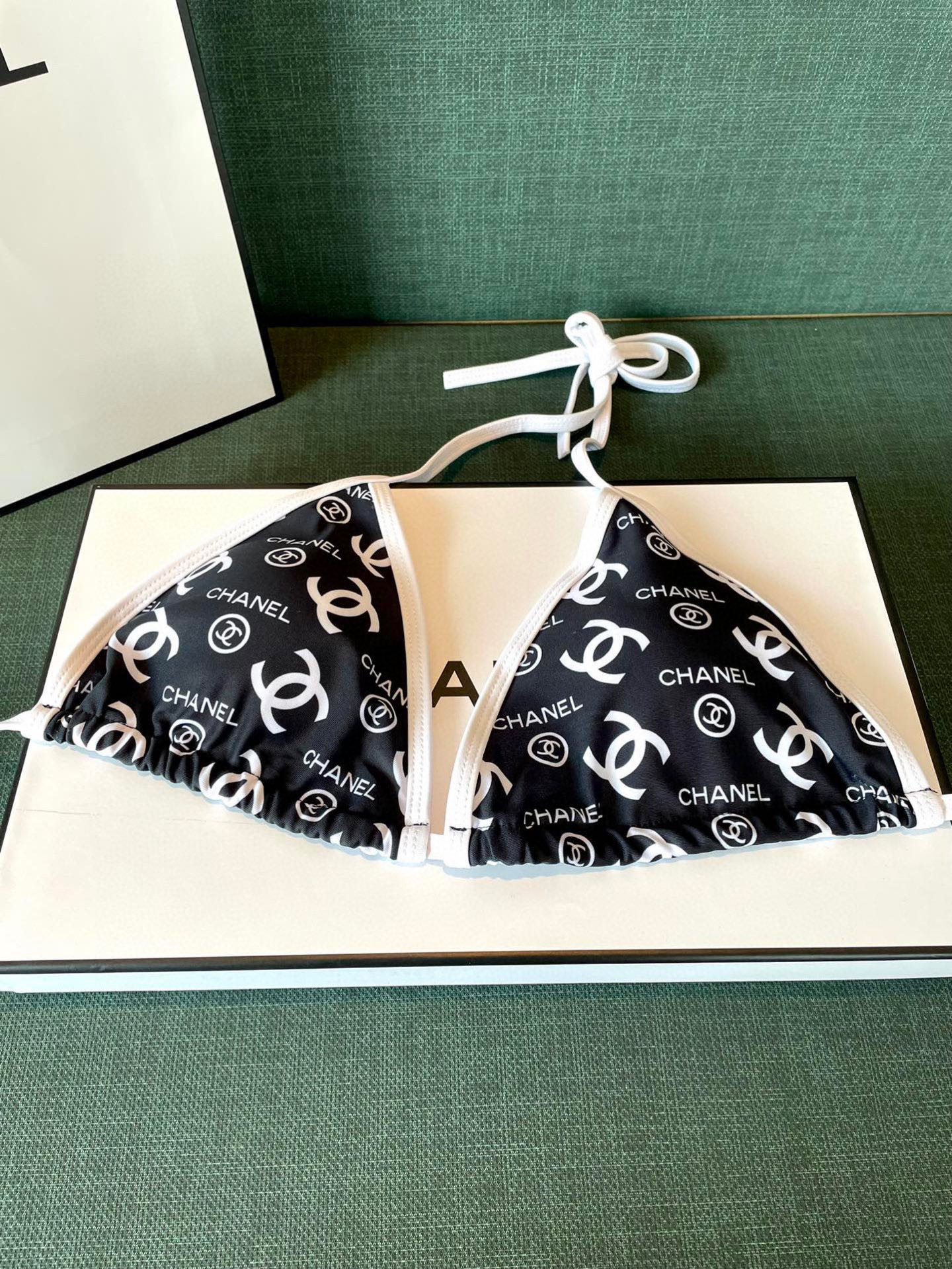  Chanel 香奈儿新款印花比基尼👙❤️😍🥰适合多种场景的游泳衣🏊‍♀️海边 游泳池 温泉 水上乐园 