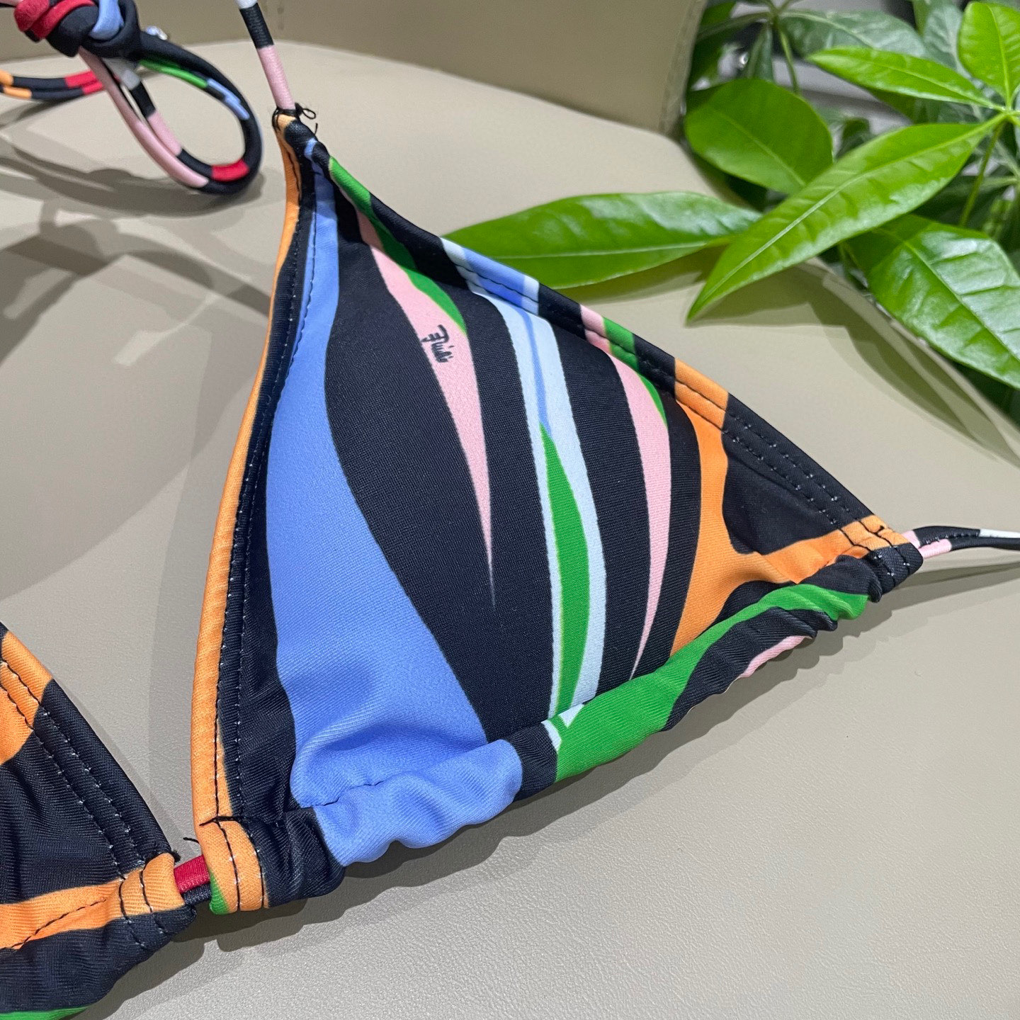  Pucci 分体比基尼😍🥰适合多种场景的游泳衣🏊‍♀️海边 游泳池 温泉 水上乐园 漂流都可以😌内搭也