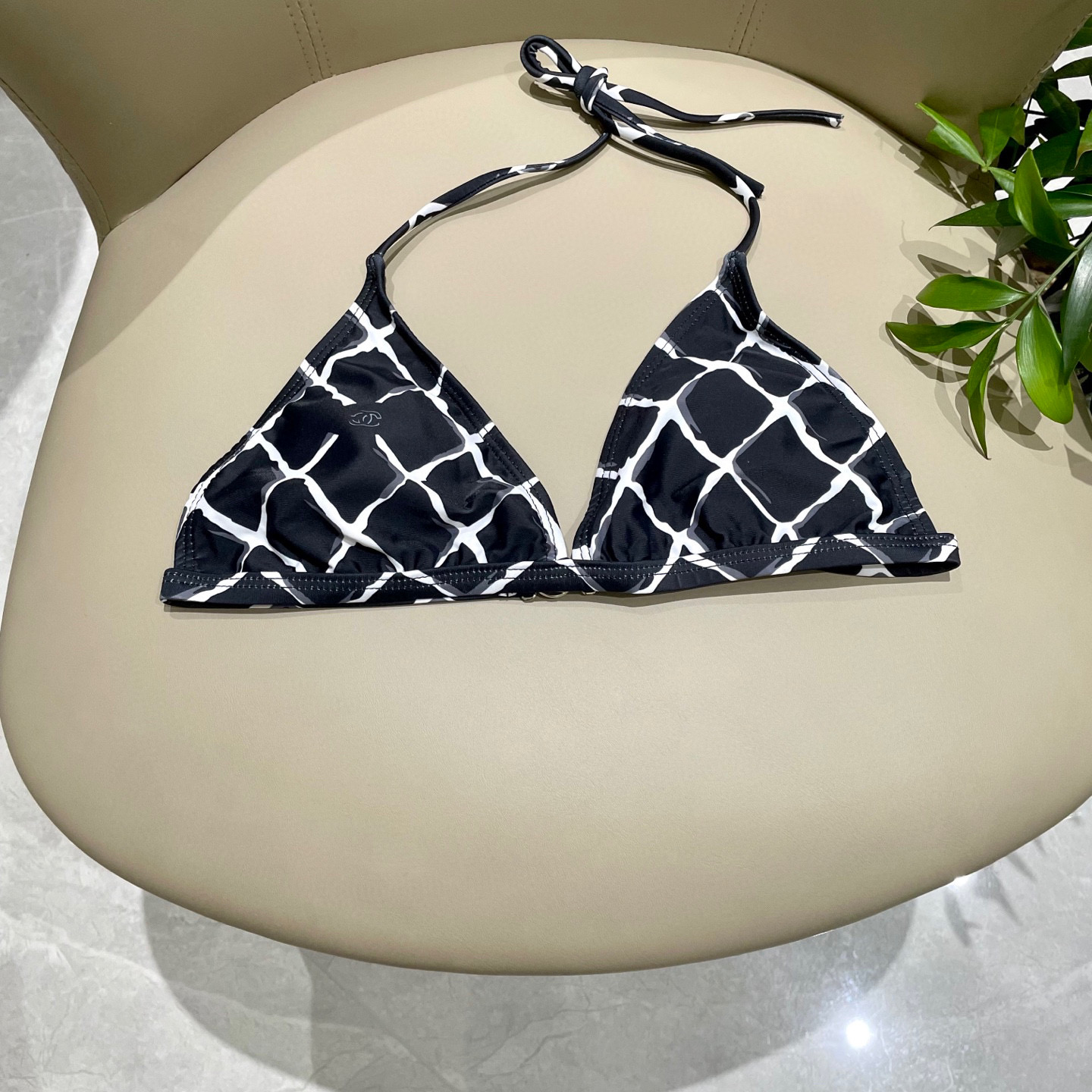  Chanel新款比基尼泳衣👙❤️😍🥰适合多种场景的游泳衣🏊‍♀️海边 游泳池 温泉 水上乐园 漂流都可