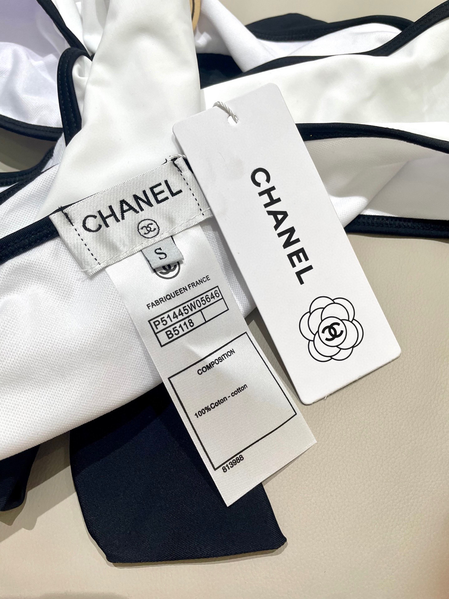  Chanel新款连体😍🥰适合多种场景的游泳衣🏊‍♀️海边 游泳池 温泉 水上乐园 漂流都可以😌内搭也完