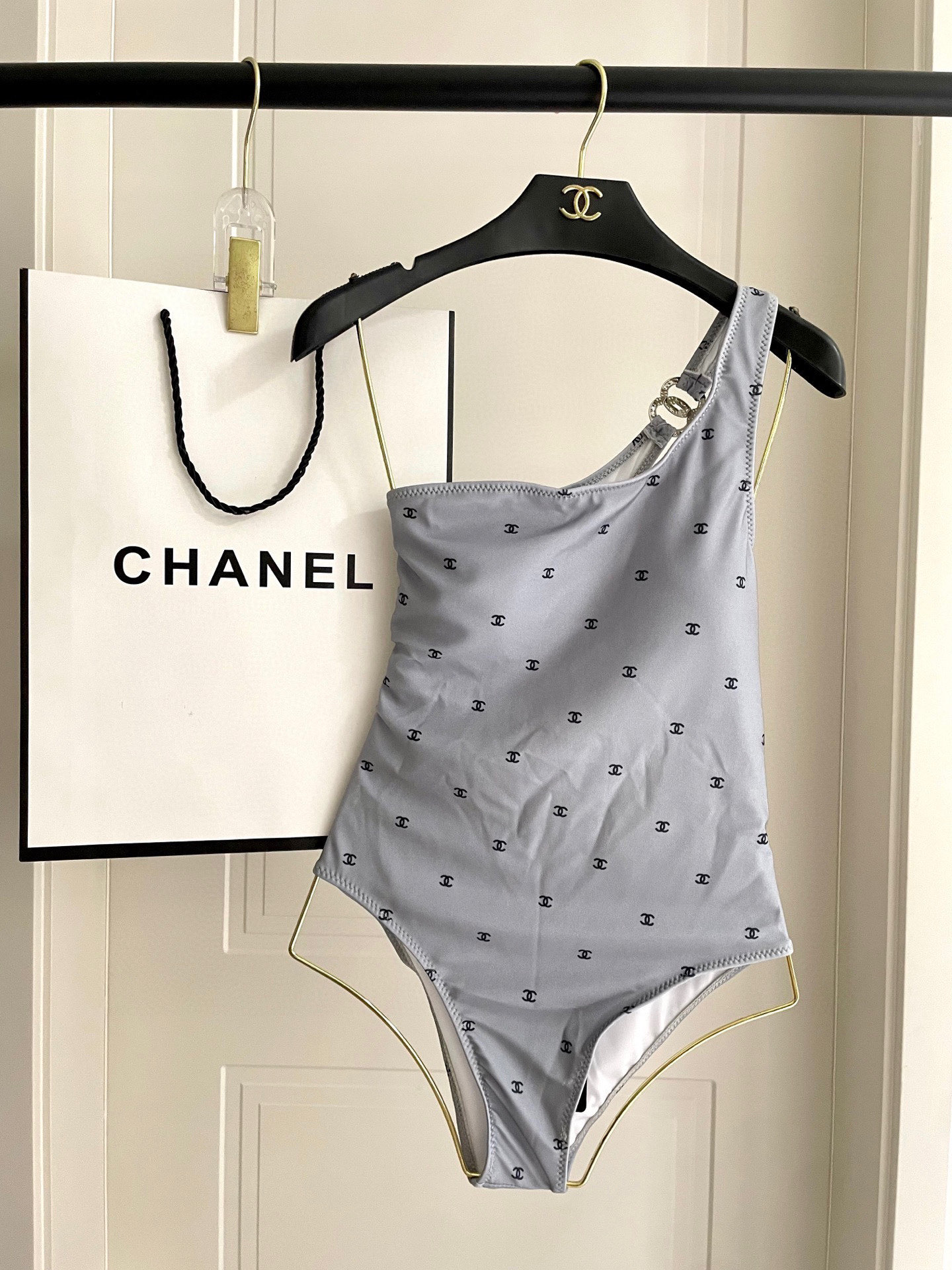  Chanel连体泳衣😍🥰适合多种场景的游泳衣🏊‍♀️海边 游泳池 温泉 水上乐园 漂流都可以😌内搭也完