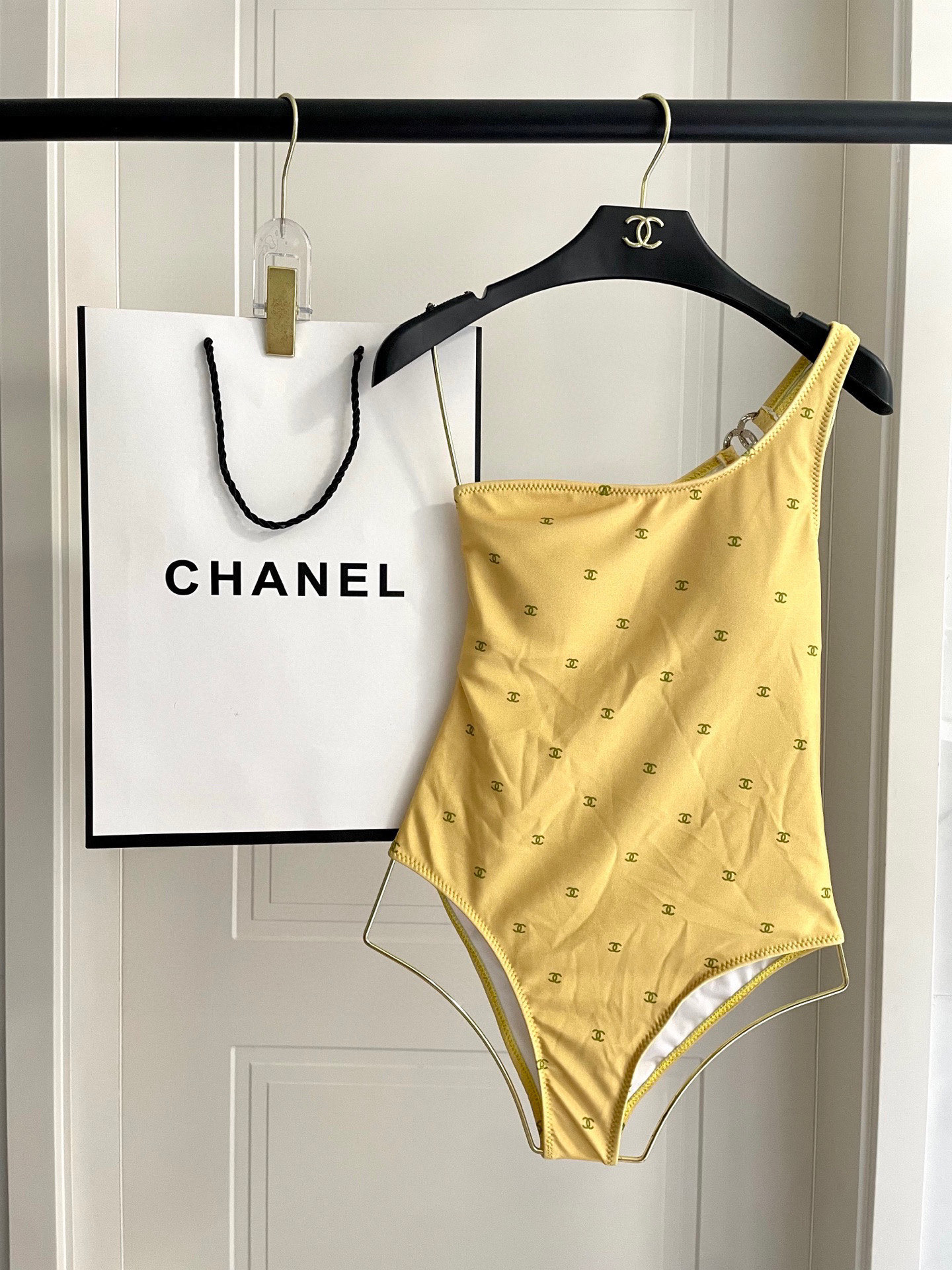  Chanel连体泳衣😍🥰适合多种场景的游泳衣🏊‍♀️海边 游泳池 温泉 水上乐园 漂流都可以😌内搭也完