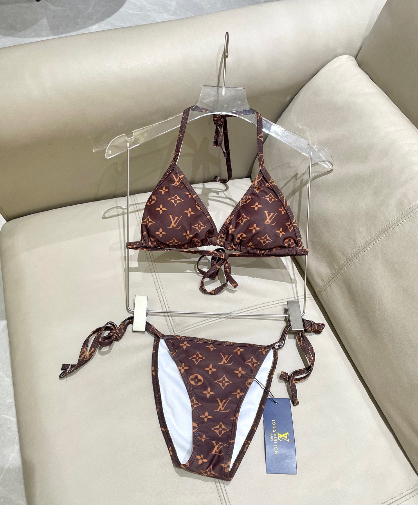  Lv比基尼 简单大气 适合多种场景的游泳衣🏊‍♀️海边 游泳池 温泉 水上乐园 漂流都可以😌内搭也完全