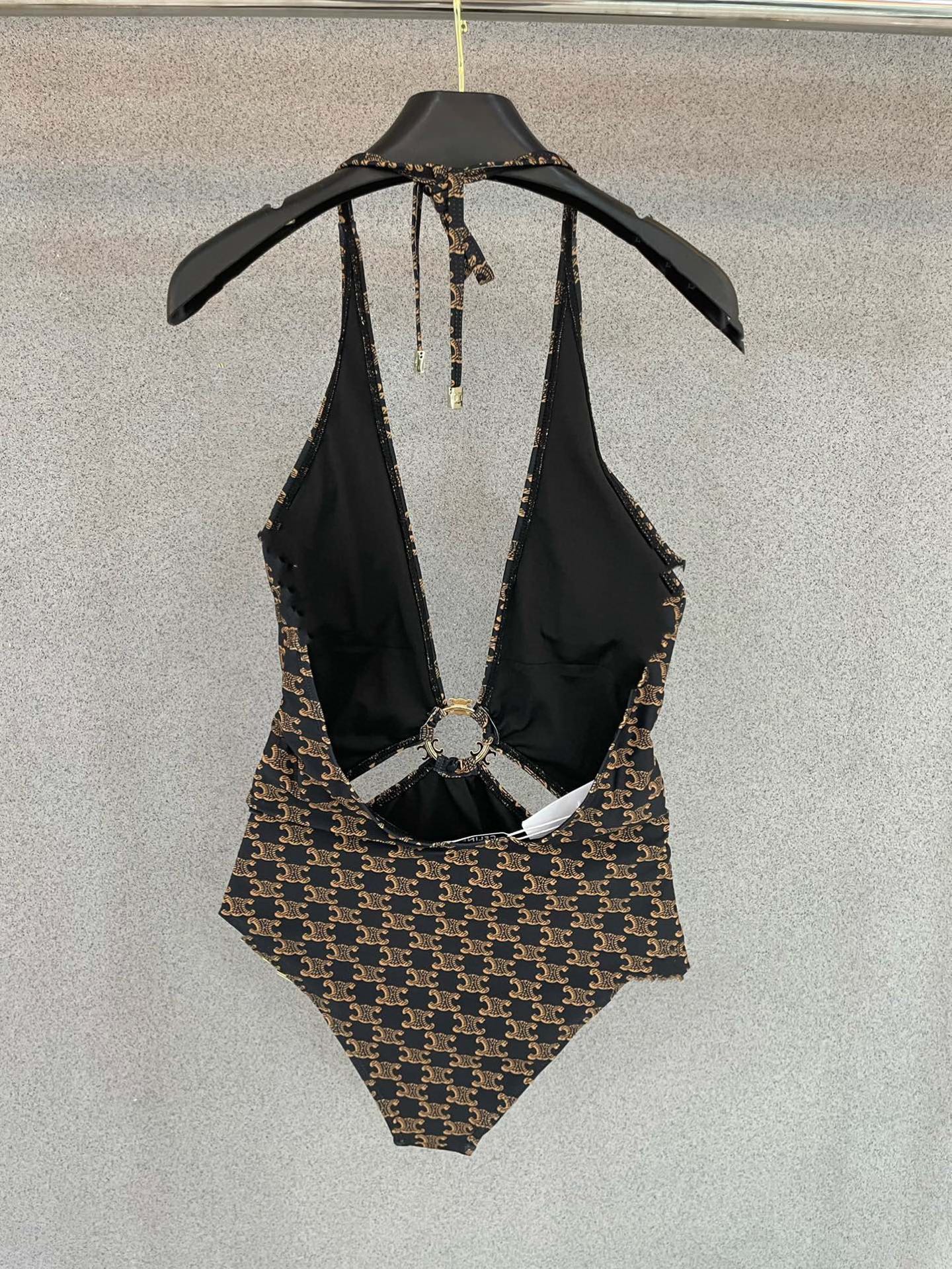  Celien新款对版五金😍🥰适合多种场景的游泳衣🏊‍♀️海边 游泳池 温泉 水上乐园 漂流都可以😌内搭
