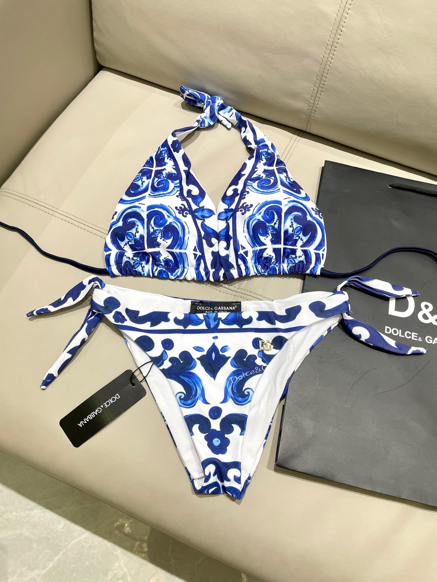 DG分体泳衣 😍🥰适合多种场景的游泳衣🏊‍♀️海边 游泳池 温泉 水上乐园 漂流都可以😌内搭也完全可以