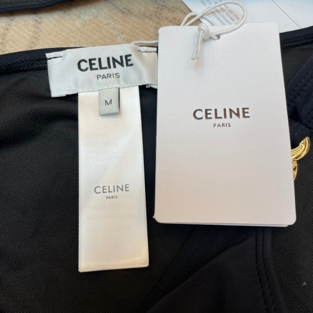  Celine专柜新款气质款 老花系列比基尼 挂脖 气质高雅 😍🥰适合多种场景的游泳衣🏊‍♀️海边 游泳