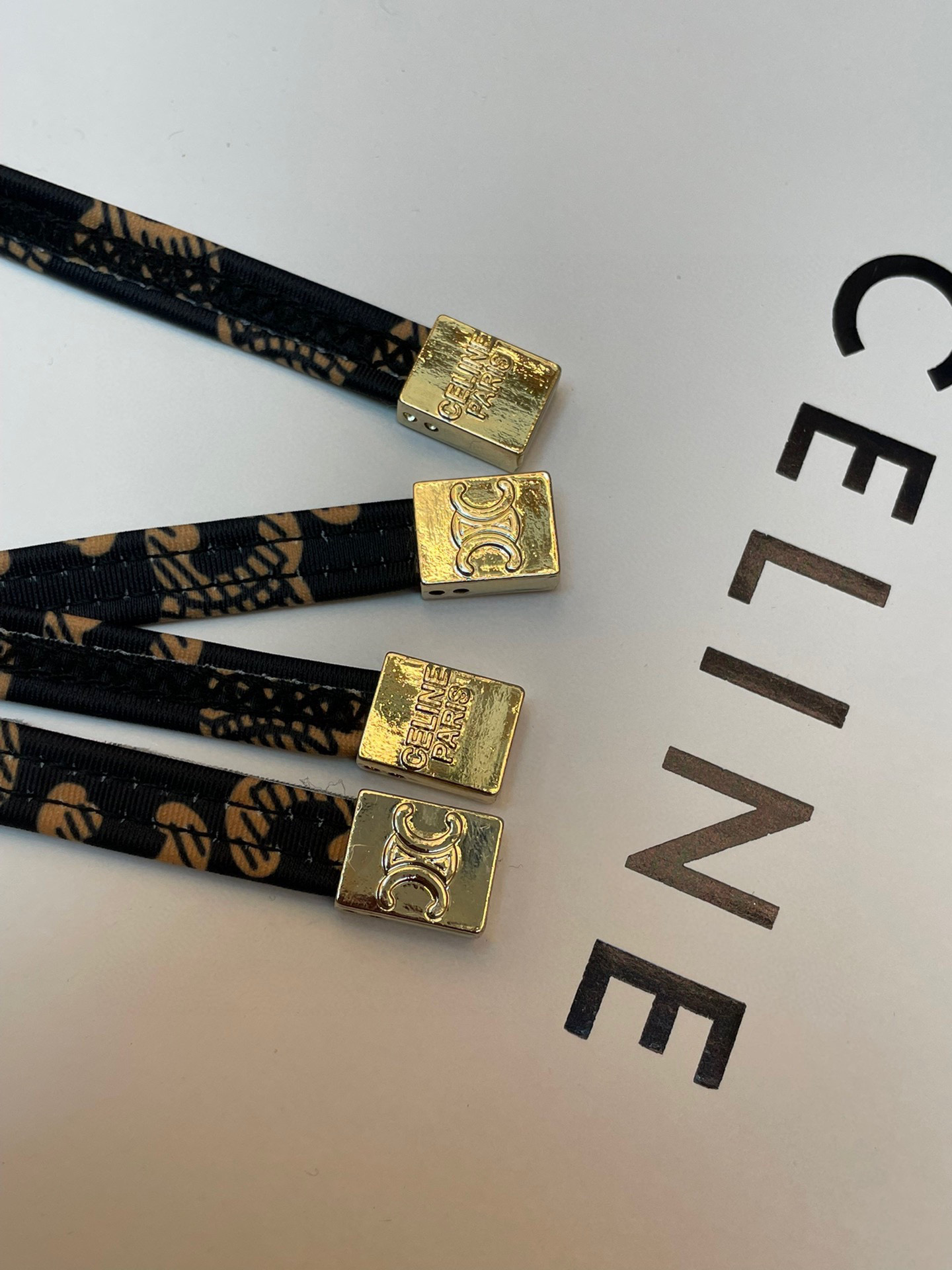  Celine专柜新款气质款 老花系列比基尼 挂脖 气质高雅 😍🥰适合多种场景的游泳衣🏊‍♀️海边 游泳
