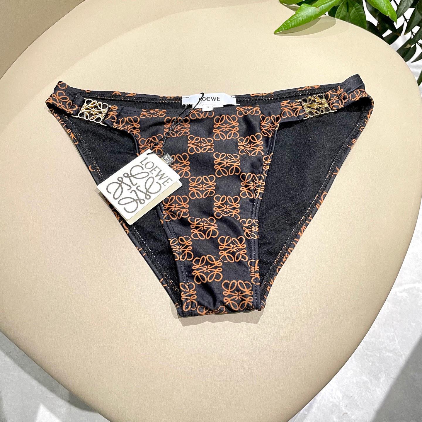  Lowe专柜新款气质款 性感又遮肉肉😍🥰适合多种场景的游泳衣🏊‍♀️海边 游泳池 温泉 水上乐园 漂流