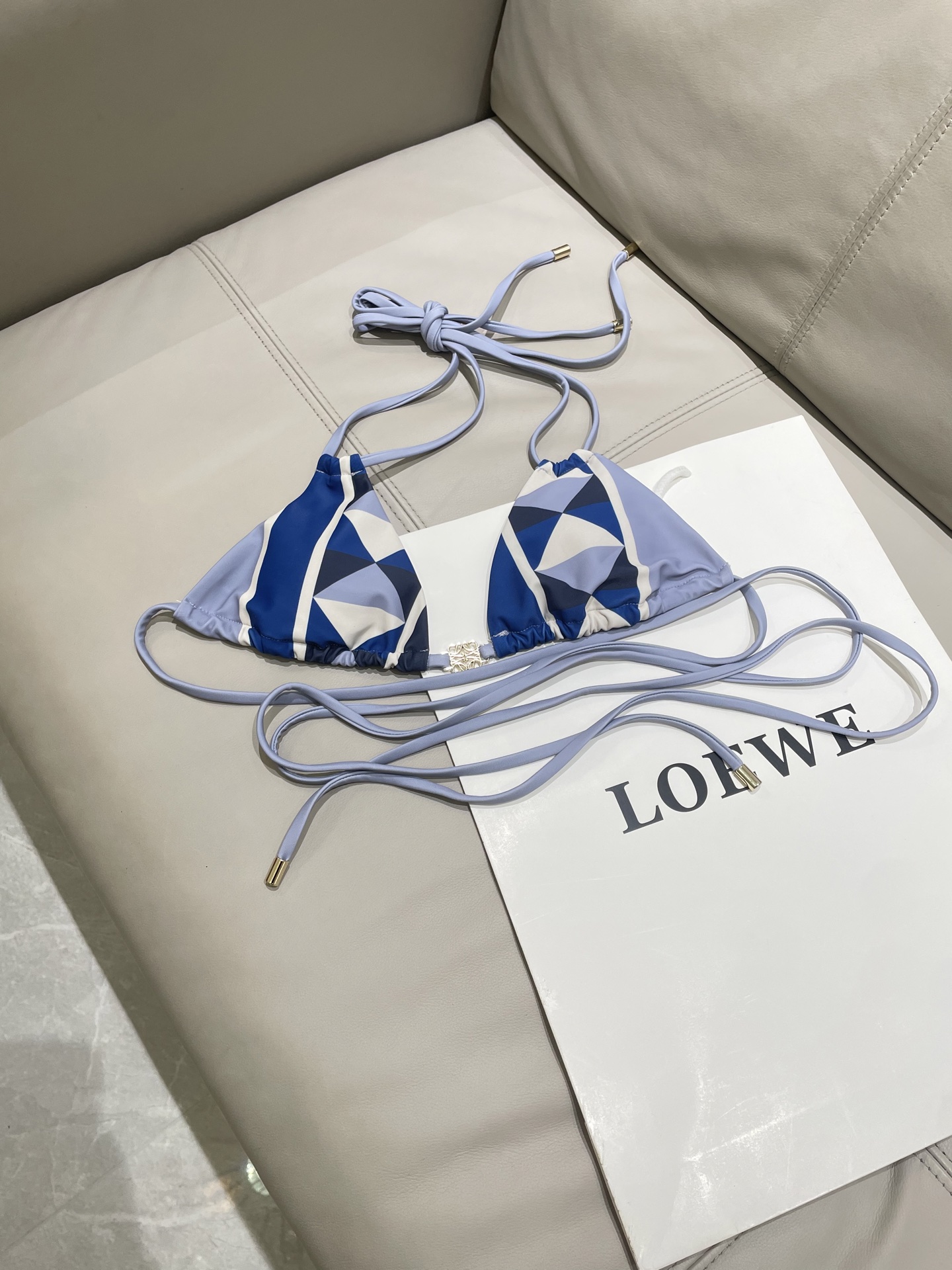  Lowe专柜新款气质款 性感又遮肉肉😍🥰适合多种场景的游泳衣🏊‍♀️海边 游泳池 温泉 水上乐园 漂流