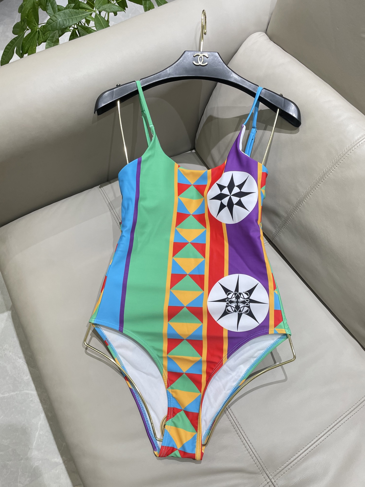  Lowe专柜新款气质款 性感又遮肉肉😍🥰适合多种场景的游泳衣🏊‍♀️海边 游泳池 温泉 水上乐园 漂流