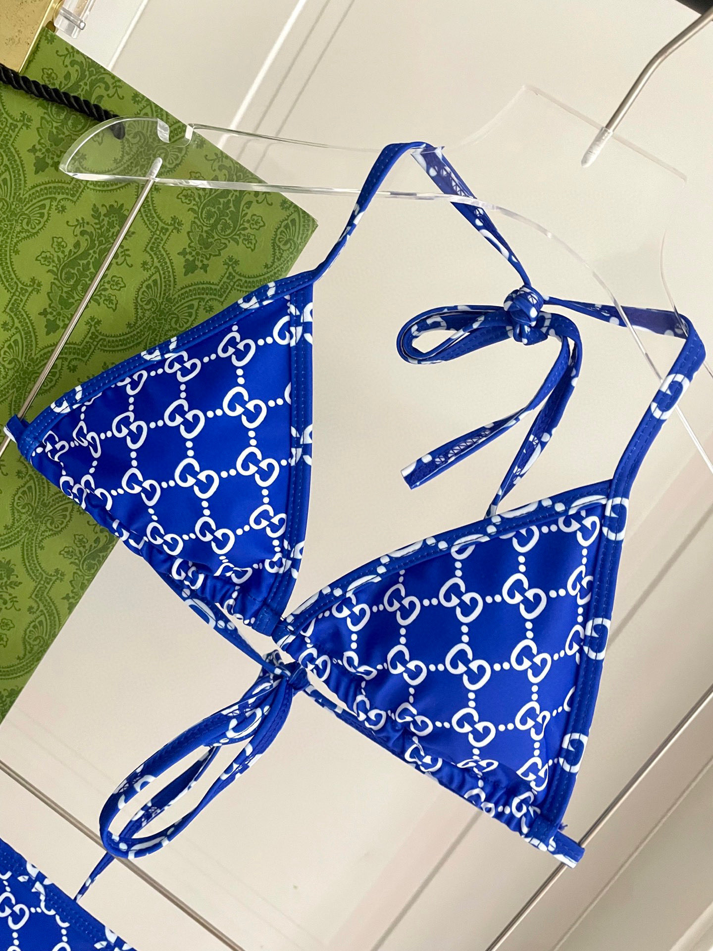  Gucci新款比基尼👙❤️😍🥰适合多种场景的游泳衣🏊‍♀️海边 游泳池 温泉 水上乐园 漂流都可以😌内