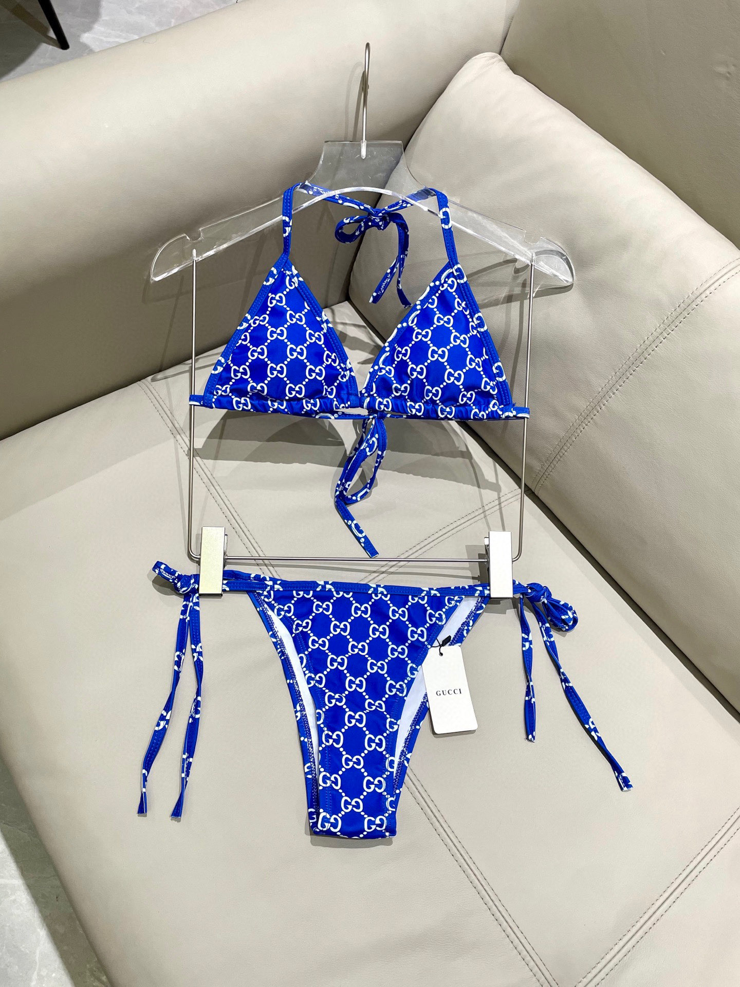  Gucci新款比基尼👙❤️😍🥰适合多种场景的游泳衣🏊‍♀️海边 游泳池 温泉 水上乐园 漂流都可以😌内