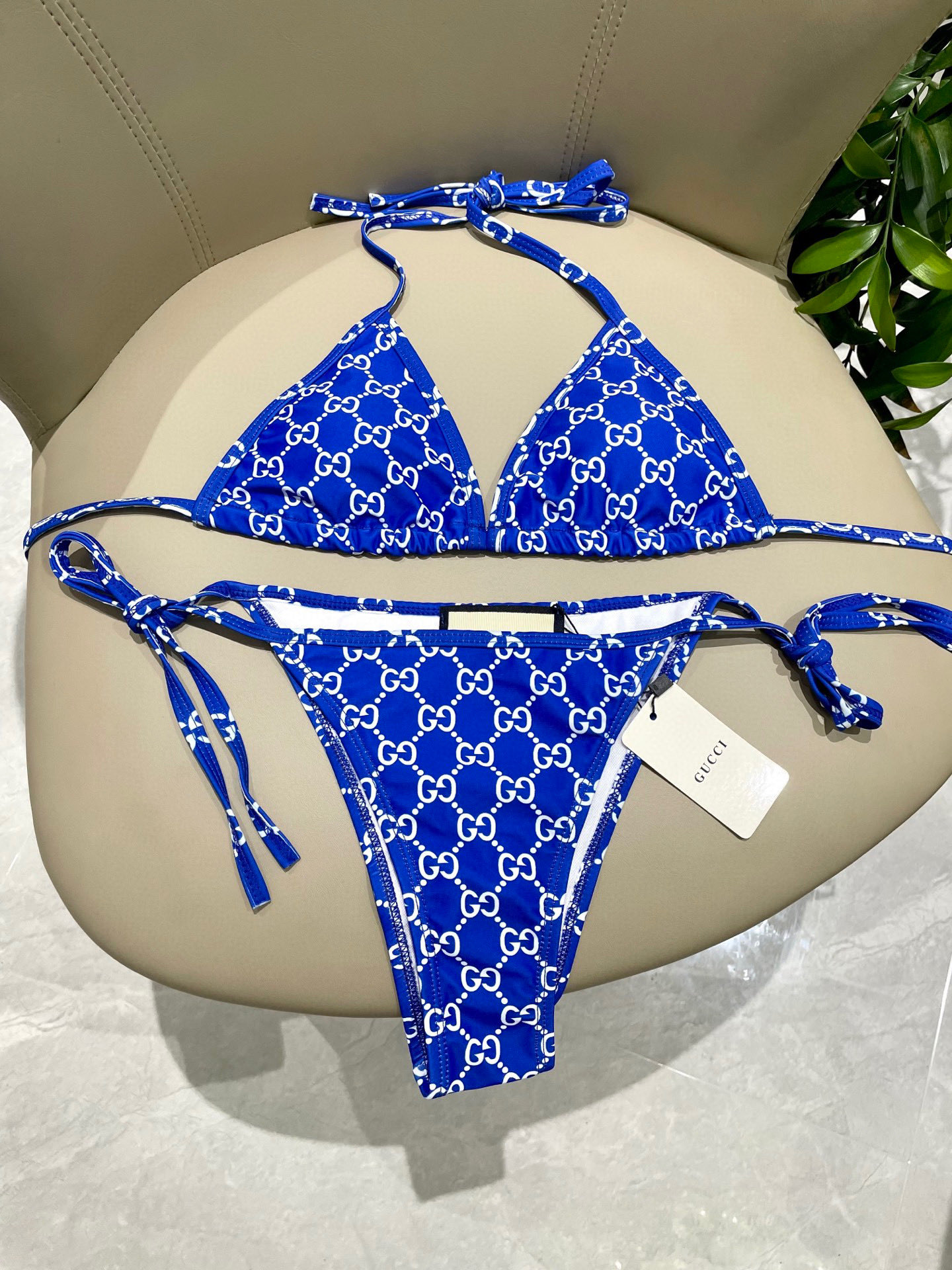  Gucci新款比基尼👙❤️😍🥰适合多种场景的游泳衣🏊‍♀️海边 游泳池 温泉 水上乐园 漂流都可以😌内