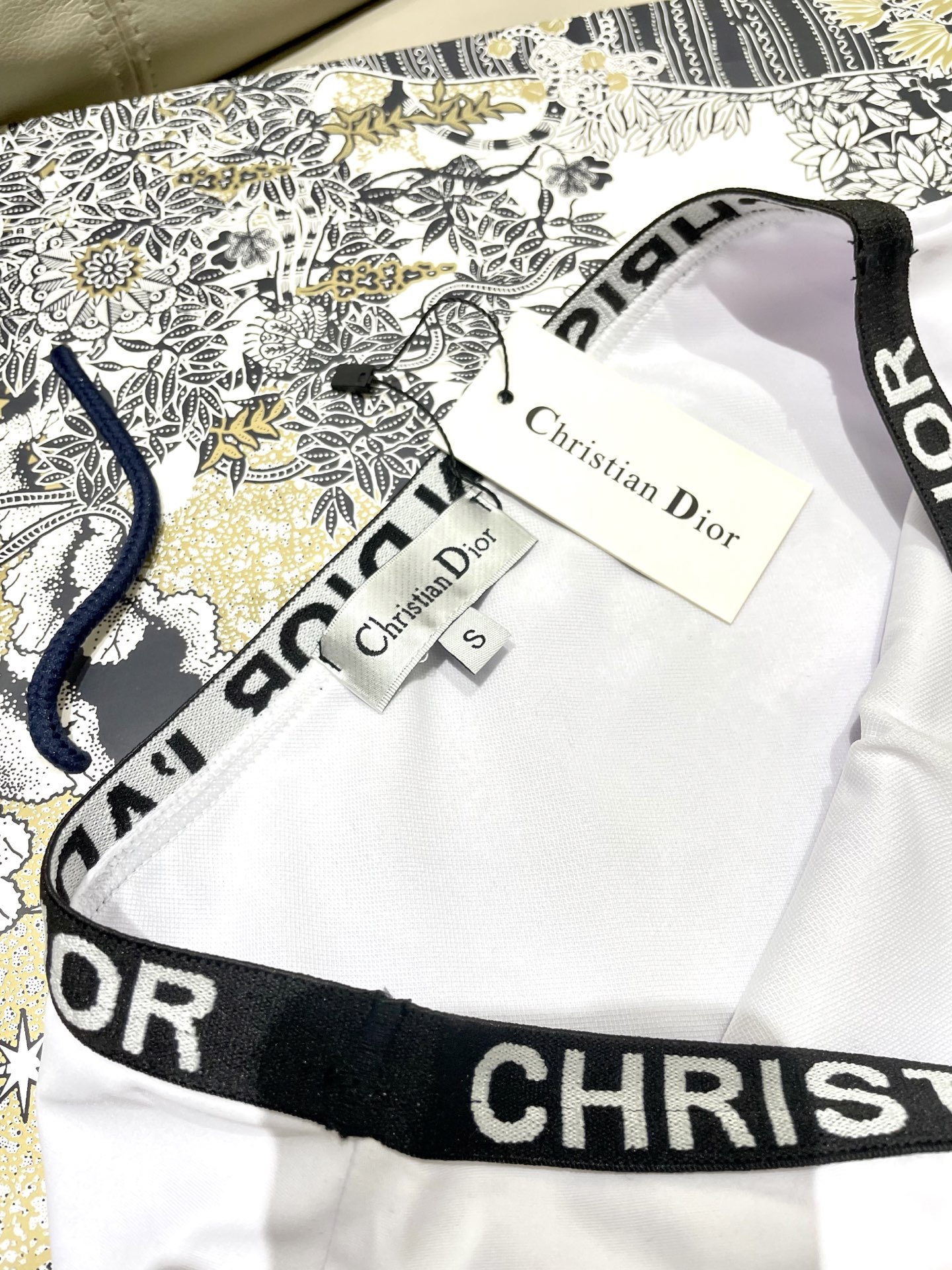 Dior新款比基尼泳衣~印花吊带背心文胸内衣+三角裤两件套装， S.M.L Xl