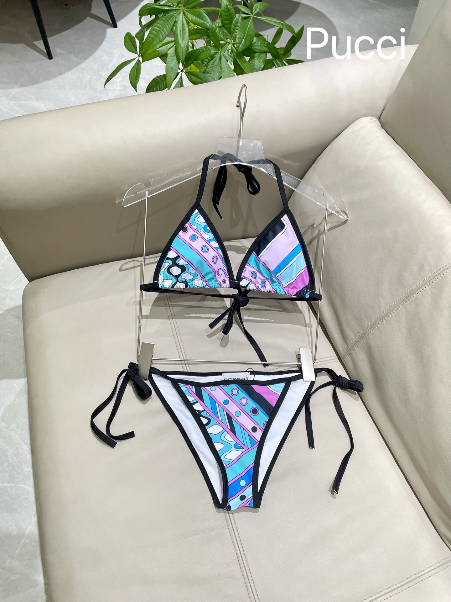  Pucci 分体比基尼😍🥰适合多种场景的游泳衣🏊‍♀️海边 游泳池 温泉 水上乐园 漂流都可以😌内搭也