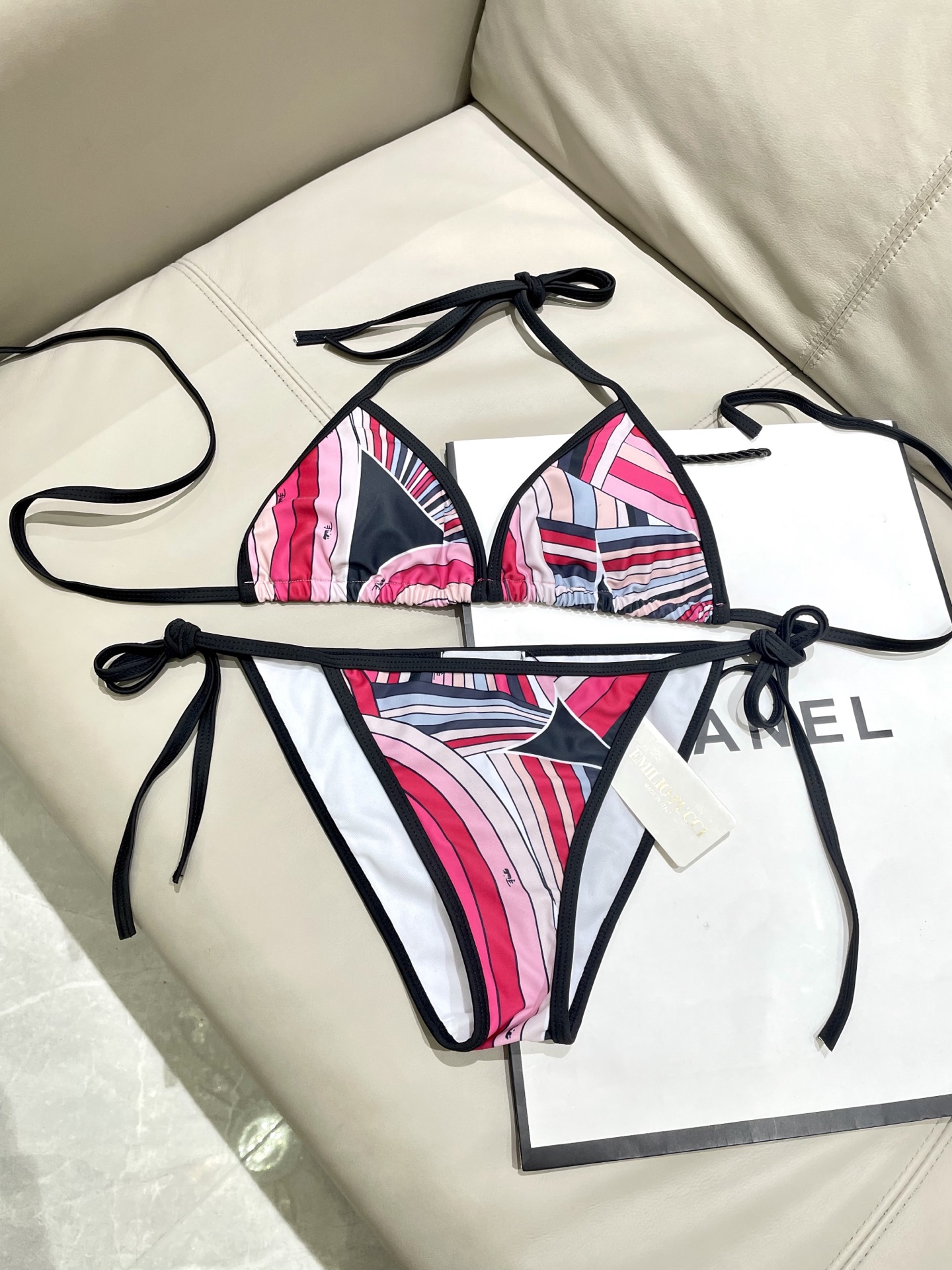  Pucci 分体比基尼😍🥰适合多种场景的游泳衣🏊‍♀️海边 游泳池 温泉 水上乐园 漂流都可以😌内搭也