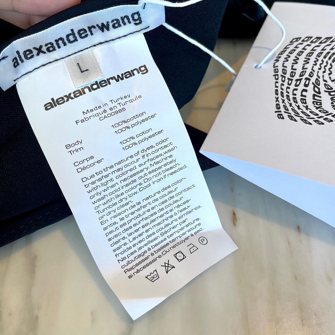  配空白盒） 压力山大王新款比基尼泳衣~带钻五金吊带背心文胸内衣+三角裤两件套装， S.M.L Xl