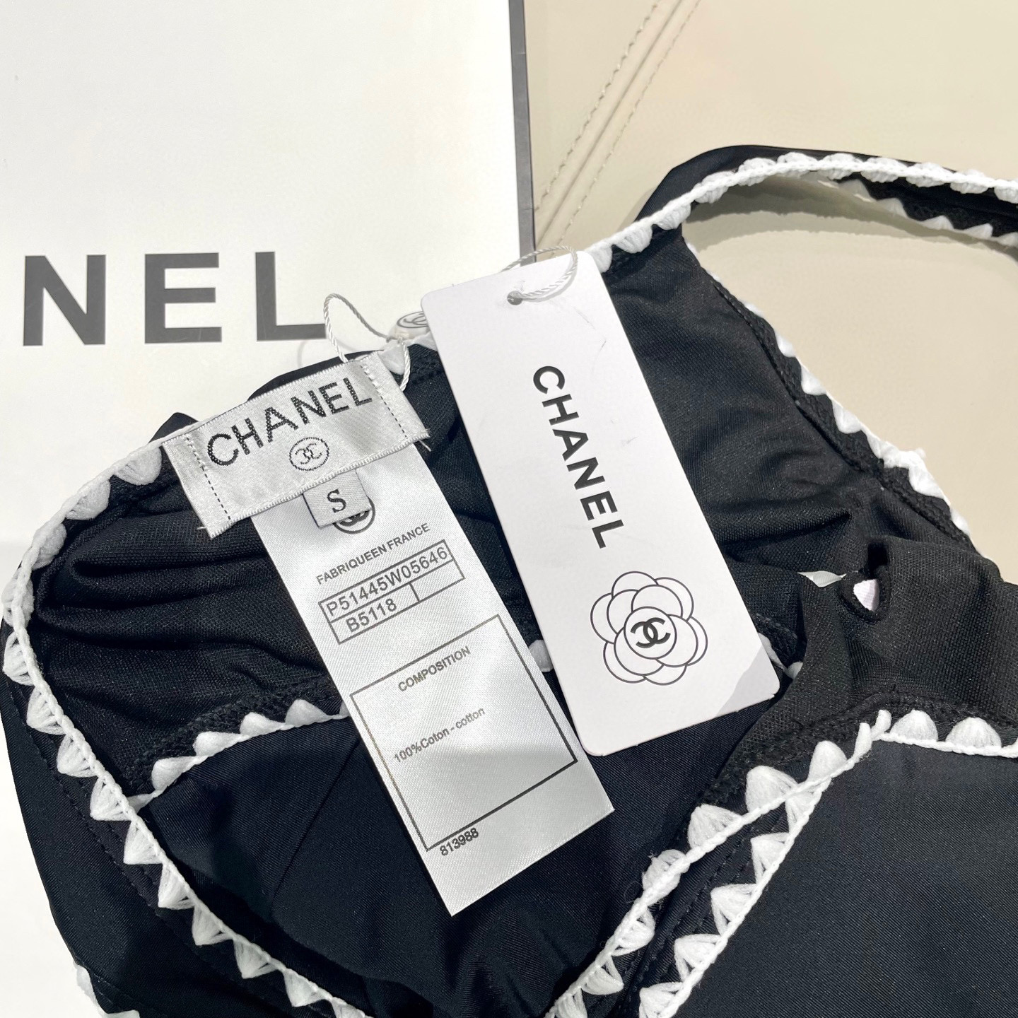  Chanel新款连体泳衣😍🥰适合多种场景的游泳衣🏊‍♀️海边 游泳池 温泉 水上乐园 漂流都可以😌内搭