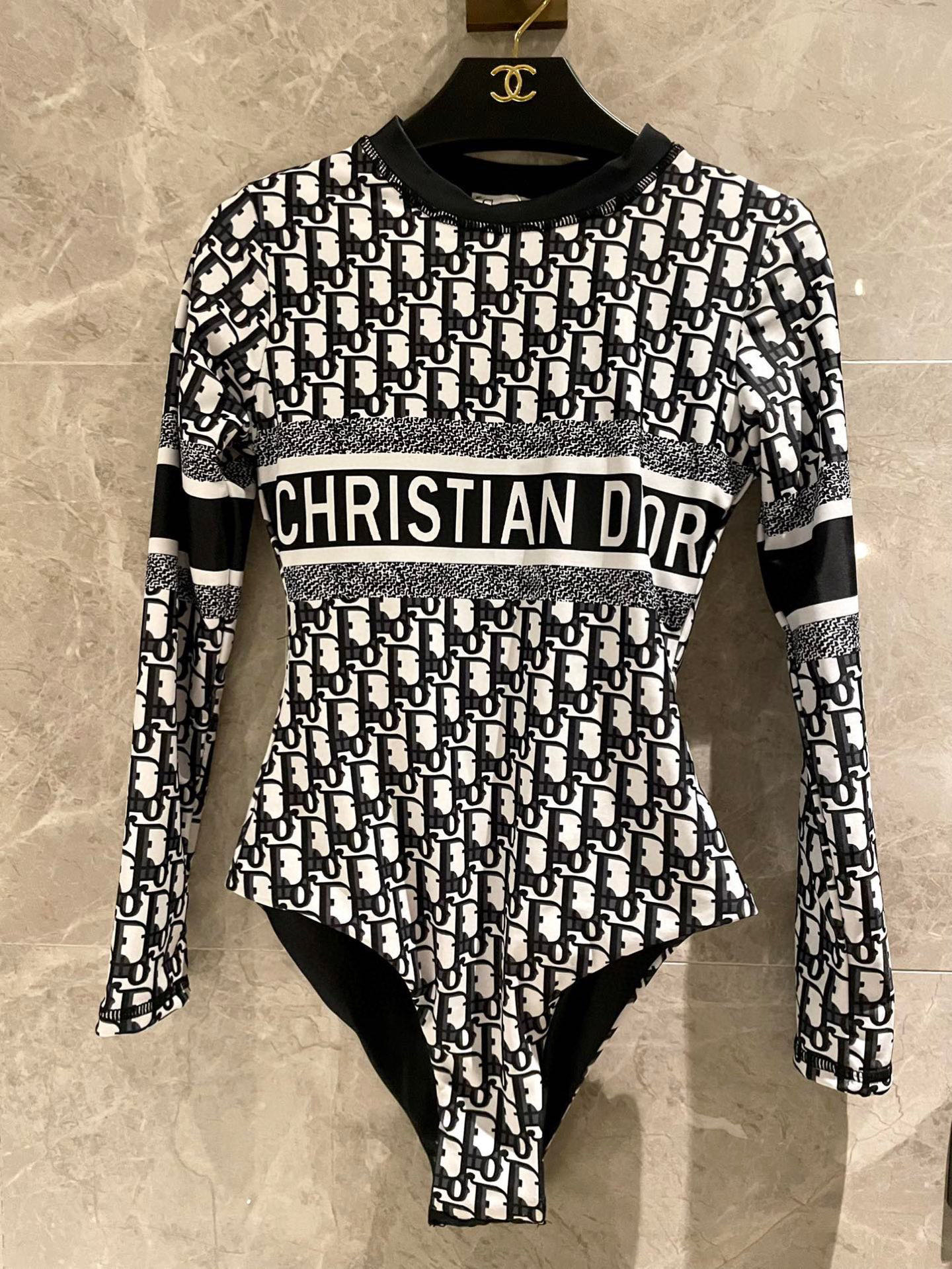  Chanel Dior长袖 性感女神🥰😍👙❤️😍🥰适合多种场景的游泳衣🏊‍♀️海边 游泳池 温泉 水上