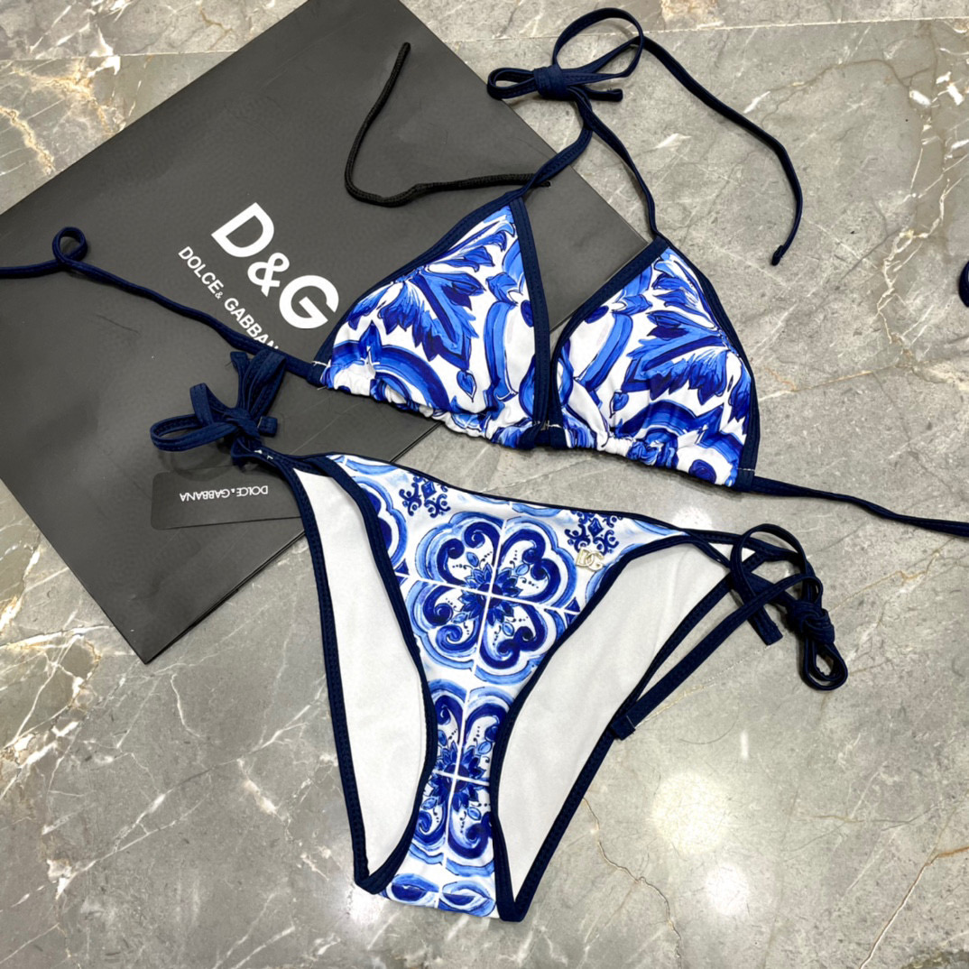  DG新款比基尼时尚潮流款 😍🥰适合多种场景的游泳衣🏊‍♀️海边 游泳池 温泉 水上乐园 漂流都可以😌内