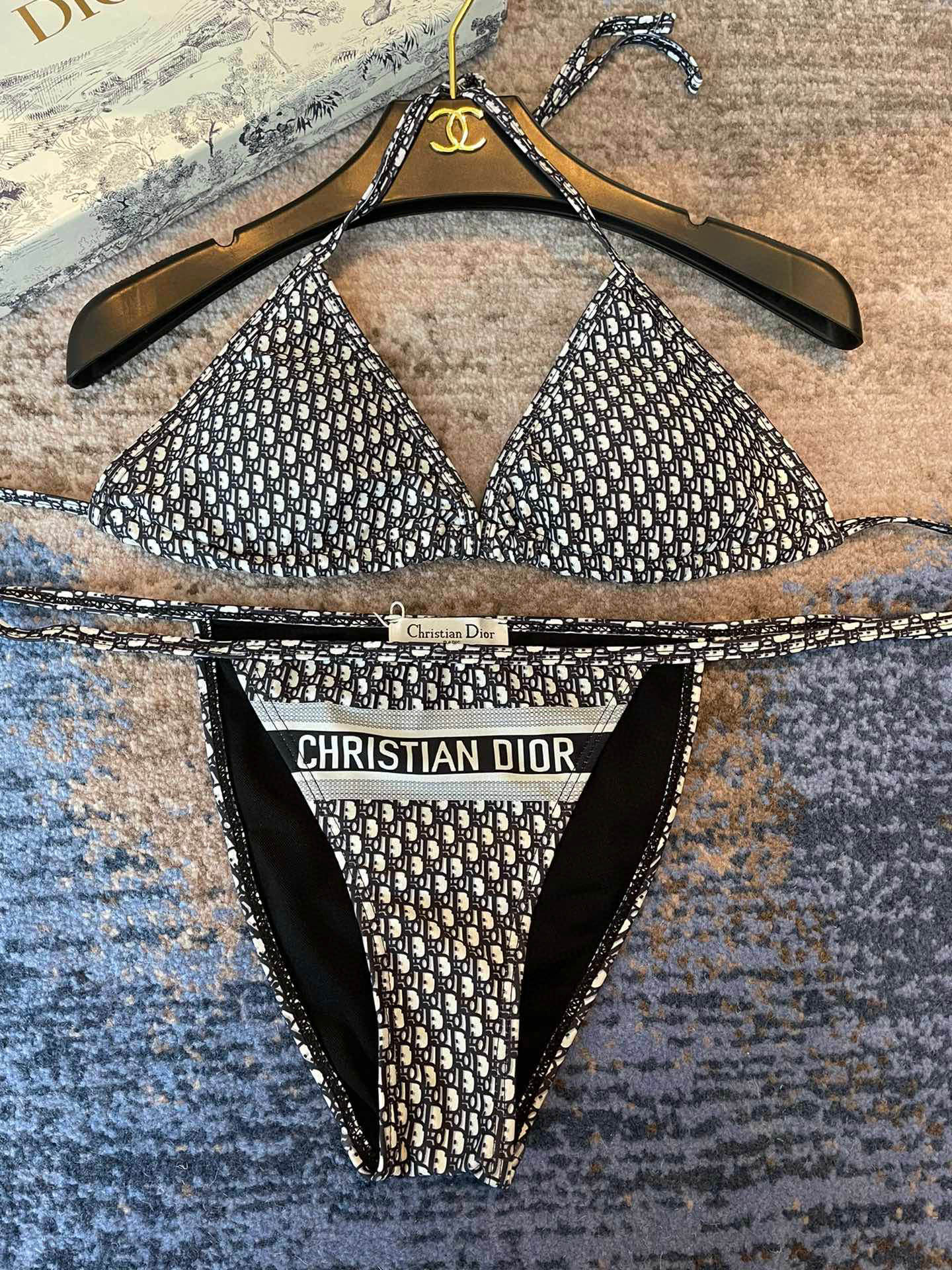  Dior新款字母比基尼👙 印花吊带内衣+三角内裤 S M LXl