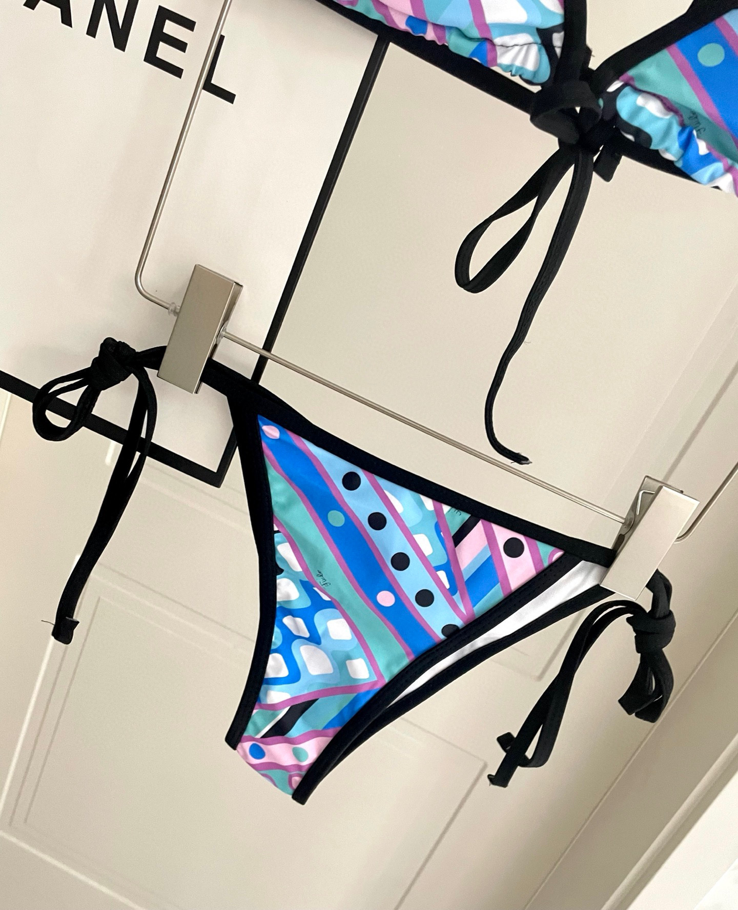  Pucci新款比基尼 三件套 😍🥰适合多种场景的游泳衣🏊‍♀️海边 游泳池 温泉 水上乐园 漂流都可以