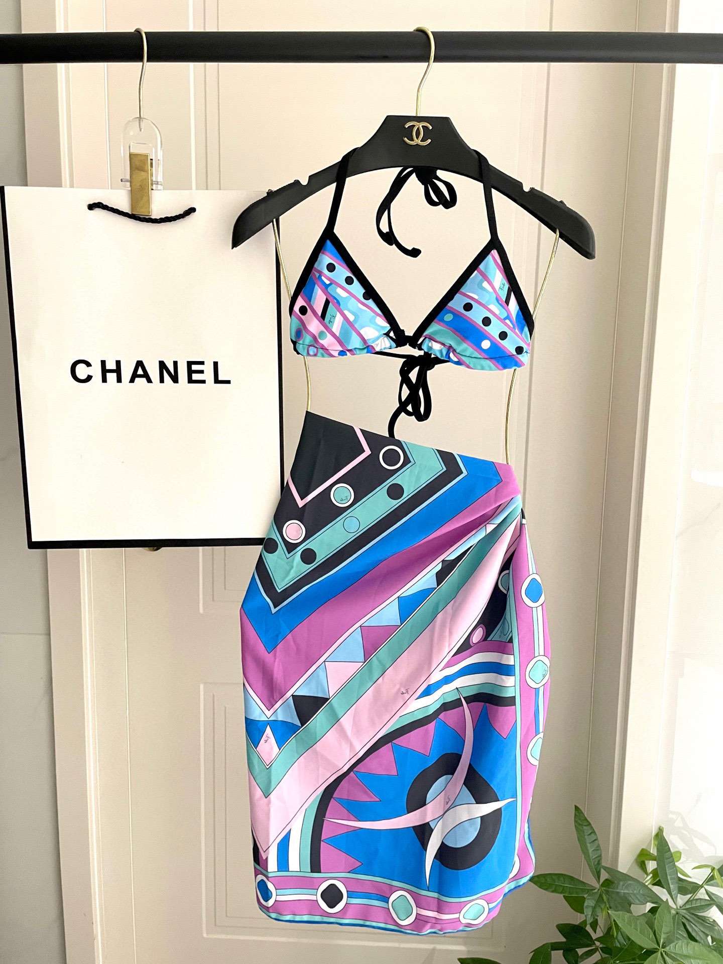  Pucci新款比基尼 三件套 😍🥰适合多种场景的游泳衣🏊‍♀️海边 游泳池 温泉 水上乐园 漂流都可以