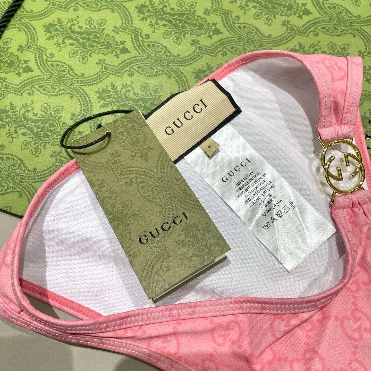  Gucci新款比基尼 适合多种场景的游泳衣🏊‍♀️海边 游泳池 温泉 水上乐园 漂流都可以😌内搭也完全