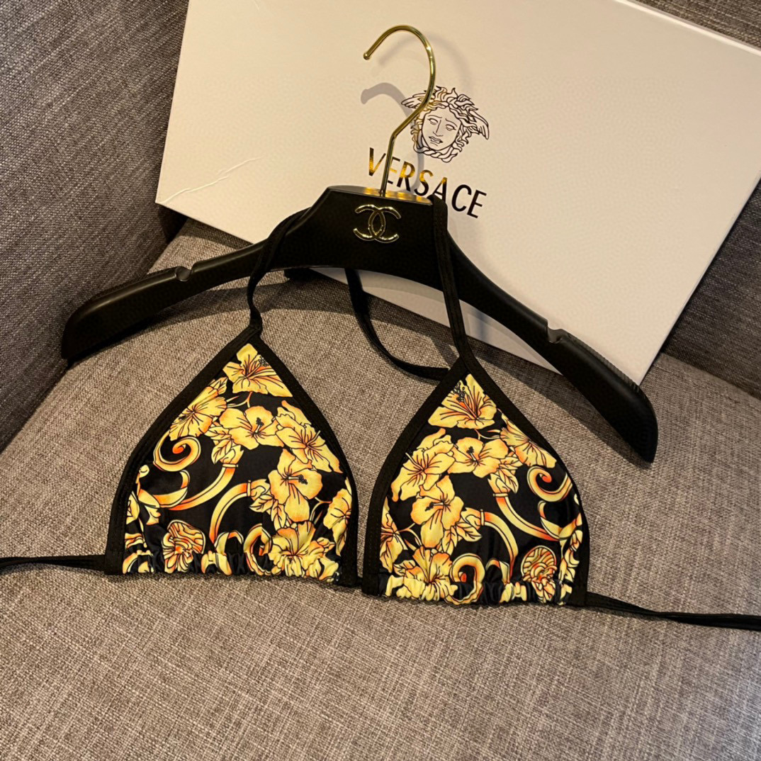  范思哲比基尼👙❤️😍🥰适合多种场景的游泳衣🏊‍♀️海边 游泳池 温泉 水上乐园 漂流都可以😌内搭外穿也