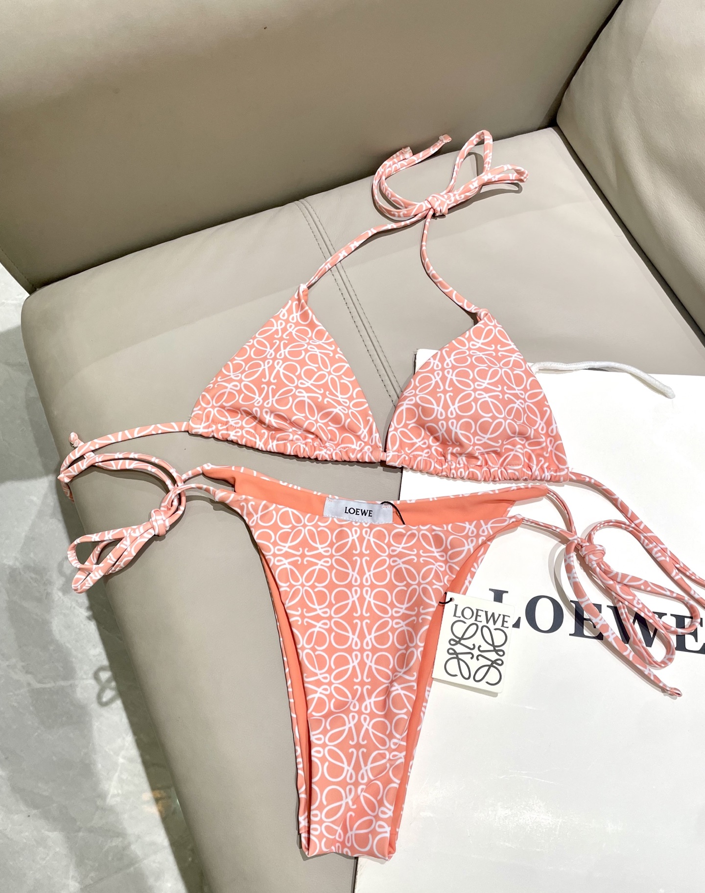  Lowe新款比基尼 适合多种场景的游泳衣🏊‍♀️海边 游泳池 温泉 水上乐园 漂流都可以😌内搭也完全可