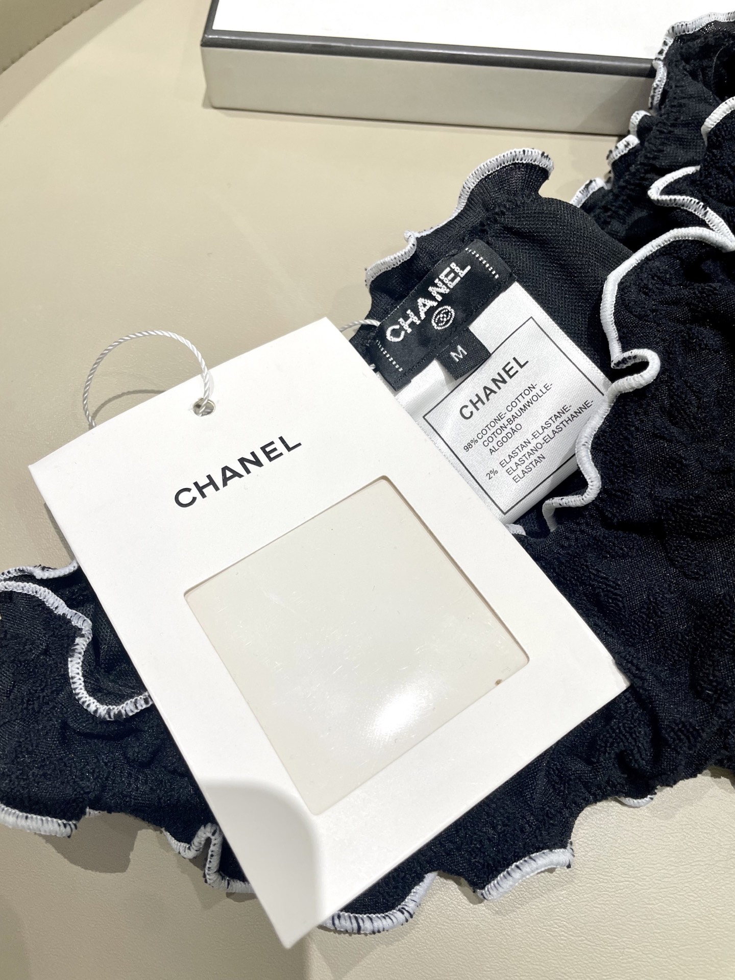  Chanel新款比基尼 暗纹 实物超仙 拍不出来的美 🥰🥰💐💐适合多种场景的游泳衣🏊‍♀️海边 游泳池