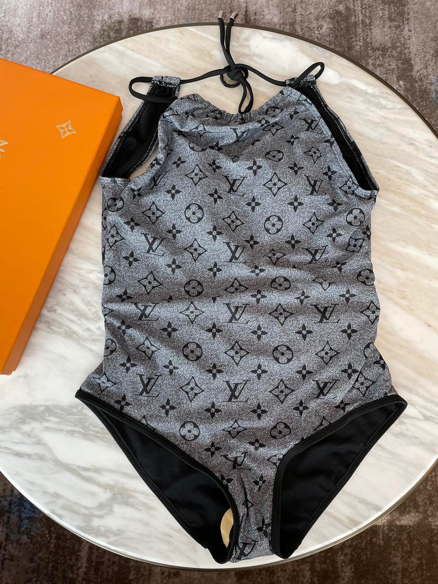  Lv😍🥰适合多种场景的游泳衣🏊‍♀️海边 游泳池 温泉 水上乐园 漂流都可以😌内搭也完全可以 连体设计