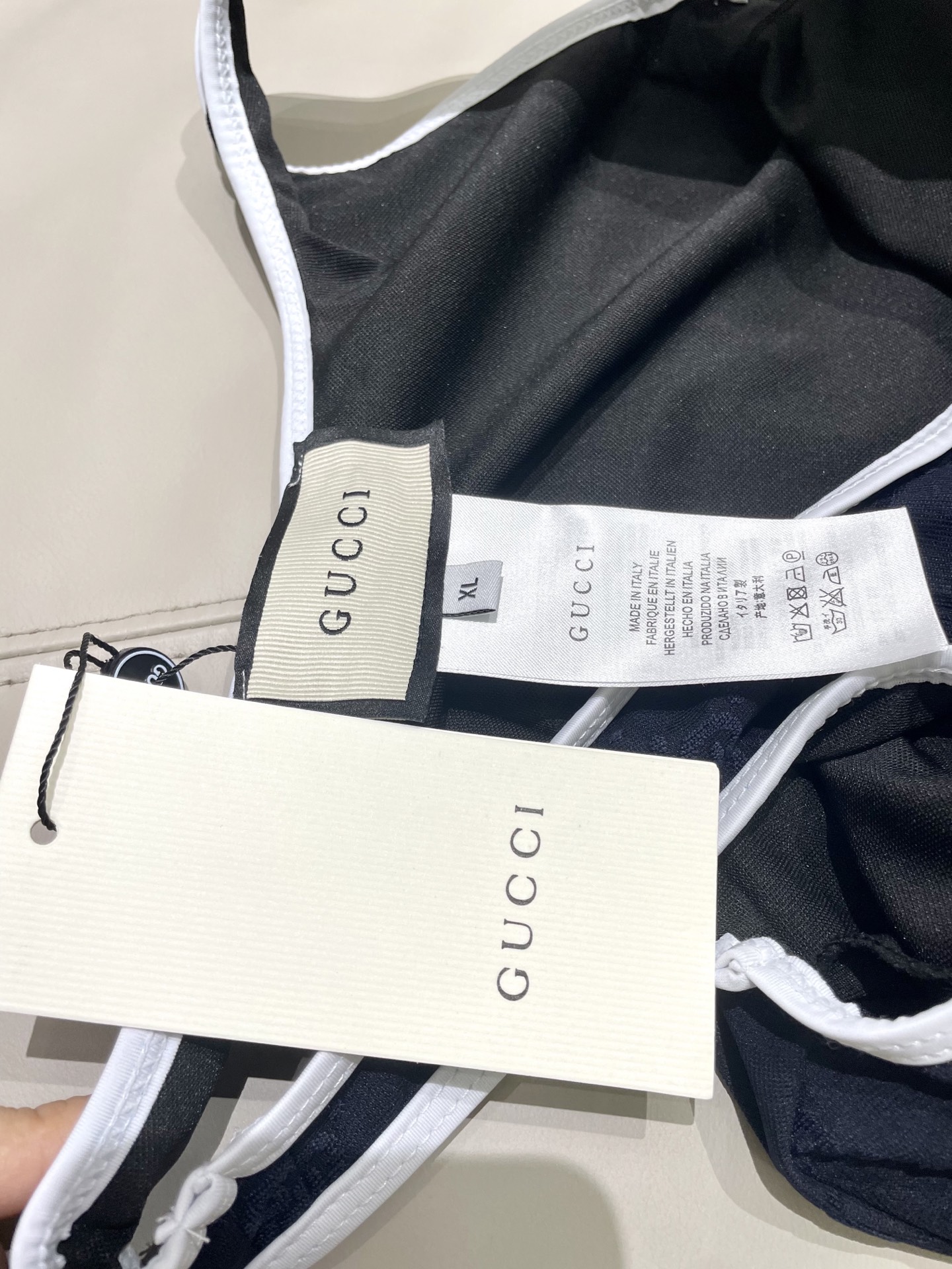  Gucci新款提花连体体式泳衣👙❤️😍🥰适合多种场景的游泳衣🏊‍♀️海边 游泳池 温泉 水上乐园 漂流