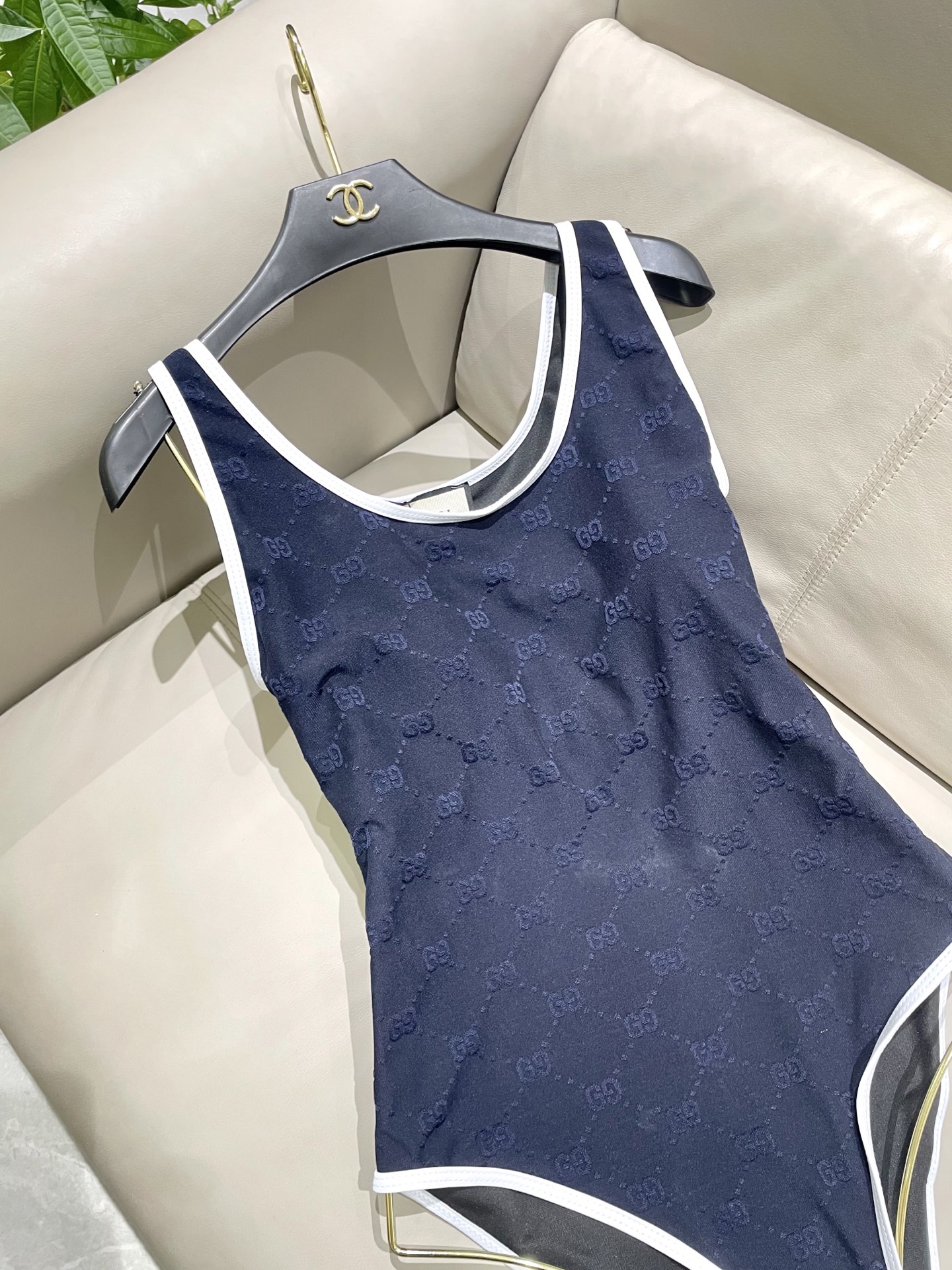  Gucci新款提花连体体式泳衣👙❤️😍🥰适合多种场景的游泳衣🏊‍♀️海边 游泳池 温泉 水上乐园 漂流