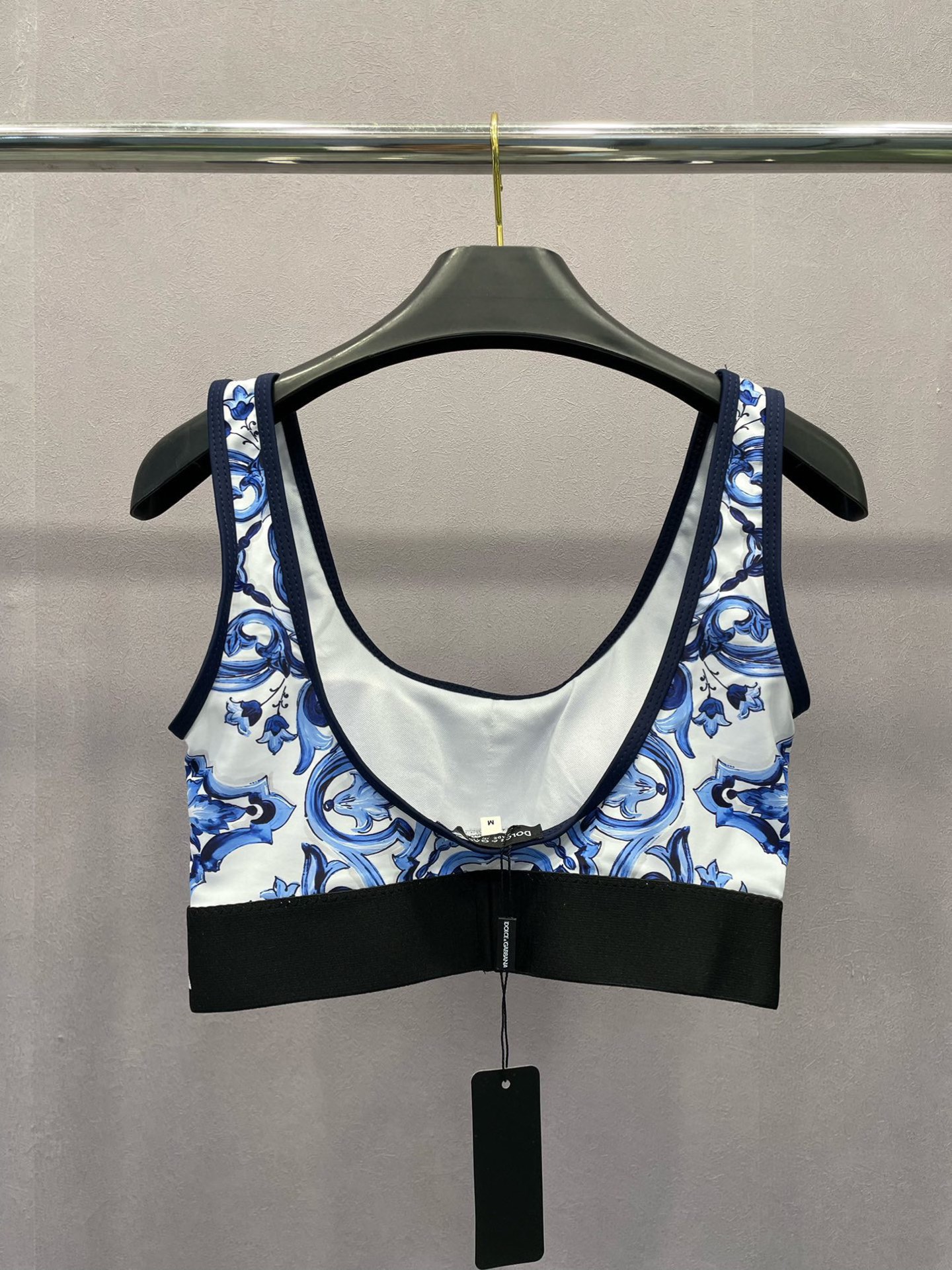  DG新款高弹力健身长款瑜伽服运动套装~小背心➕修身提臀显瘦打底裤
S M L Xl
