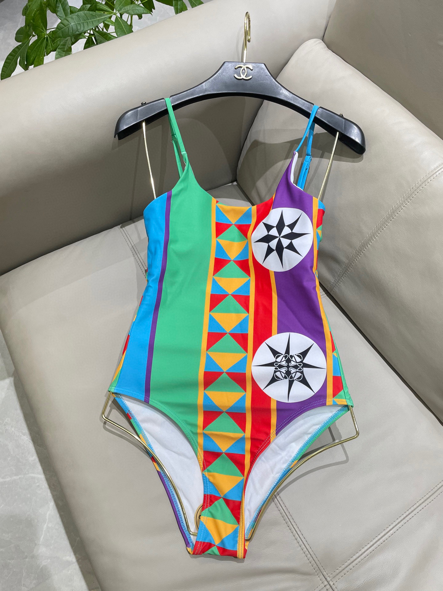  Lowe专柜新款气质款 性感又遮肉肉😍🥰适合多种场景的游泳衣🏊‍♀️海边 游泳池 温泉 水上乐园 漂流