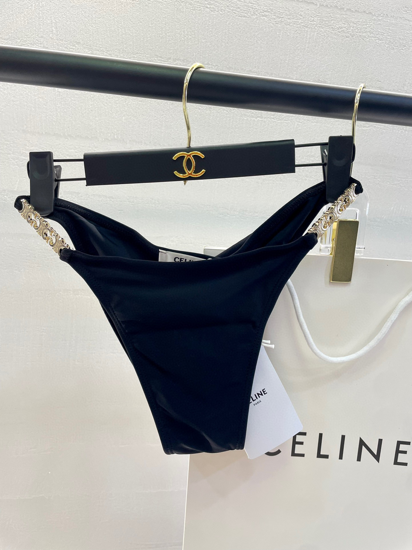  Celien新款分体对版五金😍🥰适合多种场景的游泳衣🏊‍♀️海边 游泳池 温泉 水上乐园 漂流都可以😌