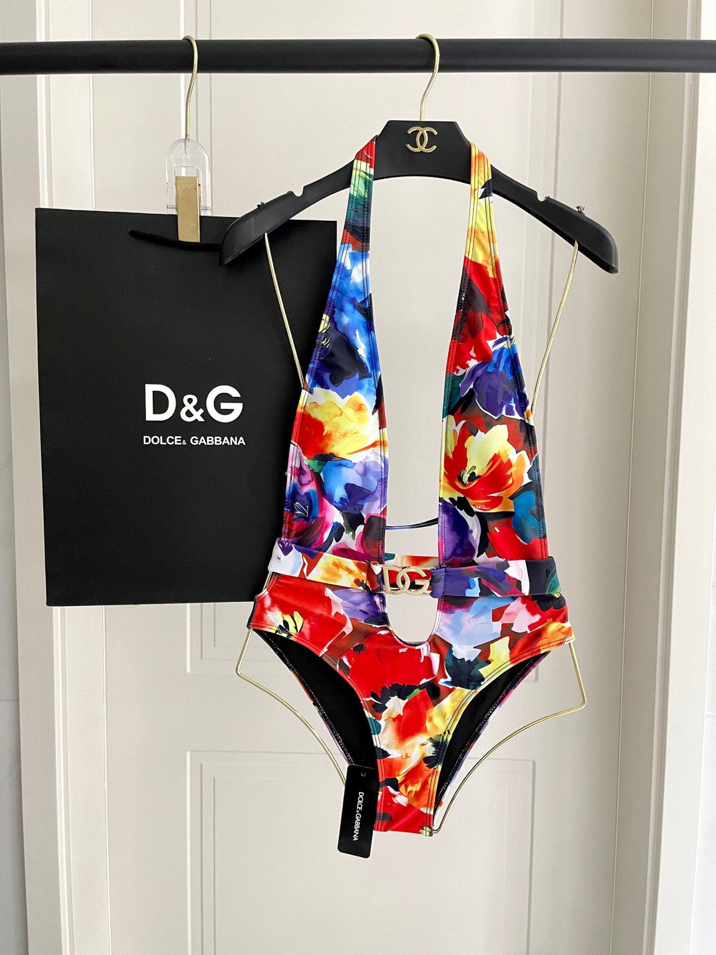  DG新款泳衣👙❤️😍🥰适合多种场景的游泳衣🏊‍♀️海边 游泳池 温泉 水上乐园 漂流都可以😌内搭外穿也