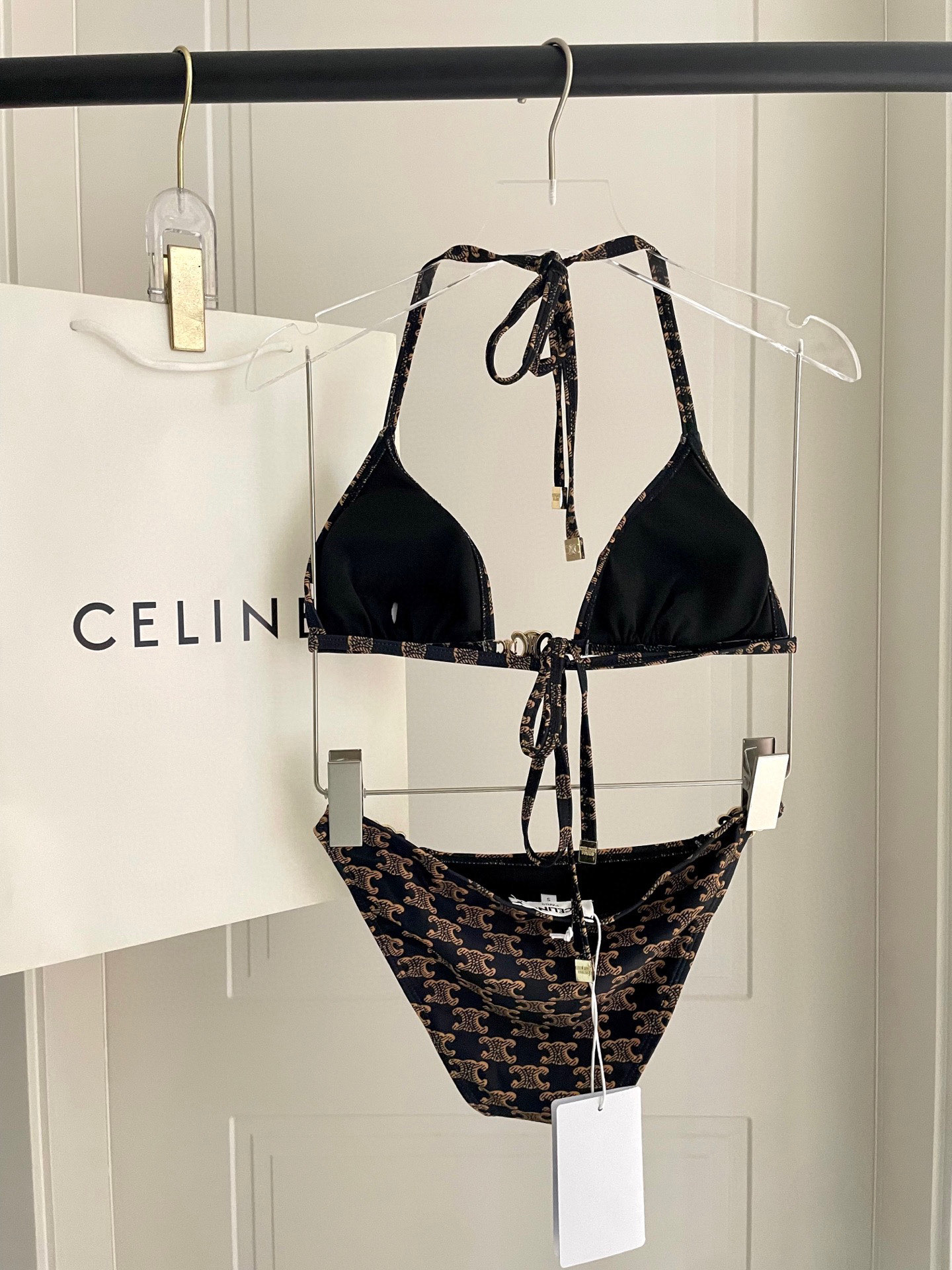  Celine专柜新款气质款 老花系列比基尼 气质高雅 😍🥰适合多种场景的游泳衣🏊‍♀️海边 游泳池 温