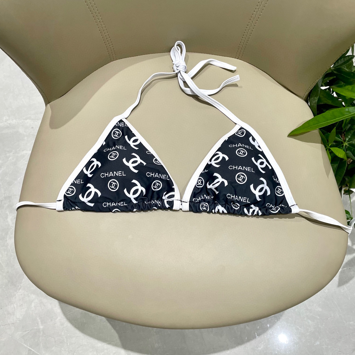  Chanel 香奈儿新款印花比基尼👙❤️😍🥰适合多种场景的游泳衣🏊‍♀️海边 游泳池 温泉 水上乐园 