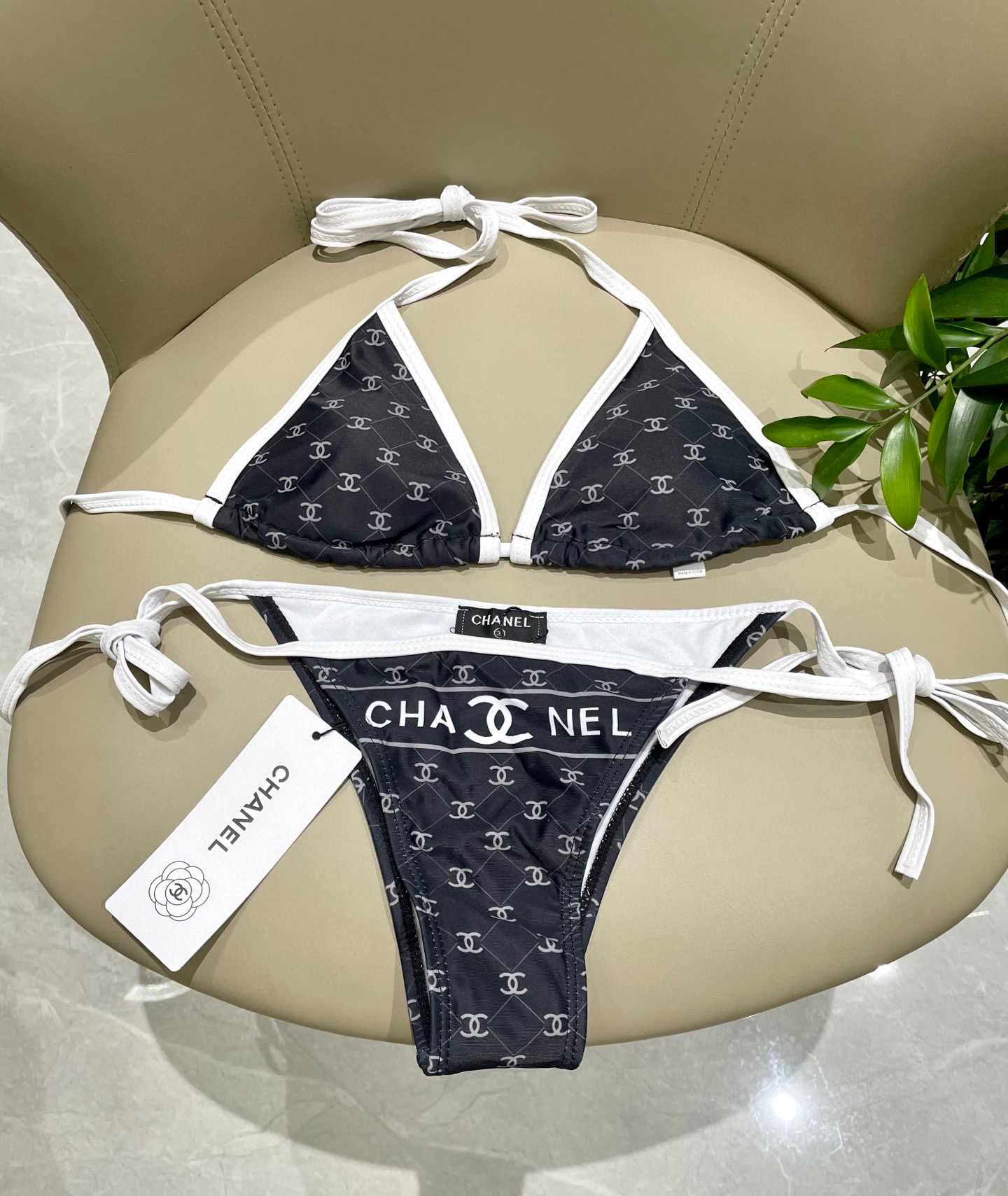  Chanel新款比基尼泳衣👙❤️😍🥰适合多种场景的游泳衣🏊‍♀️海边 游泳池 温泉 水上乐园 漂流都可