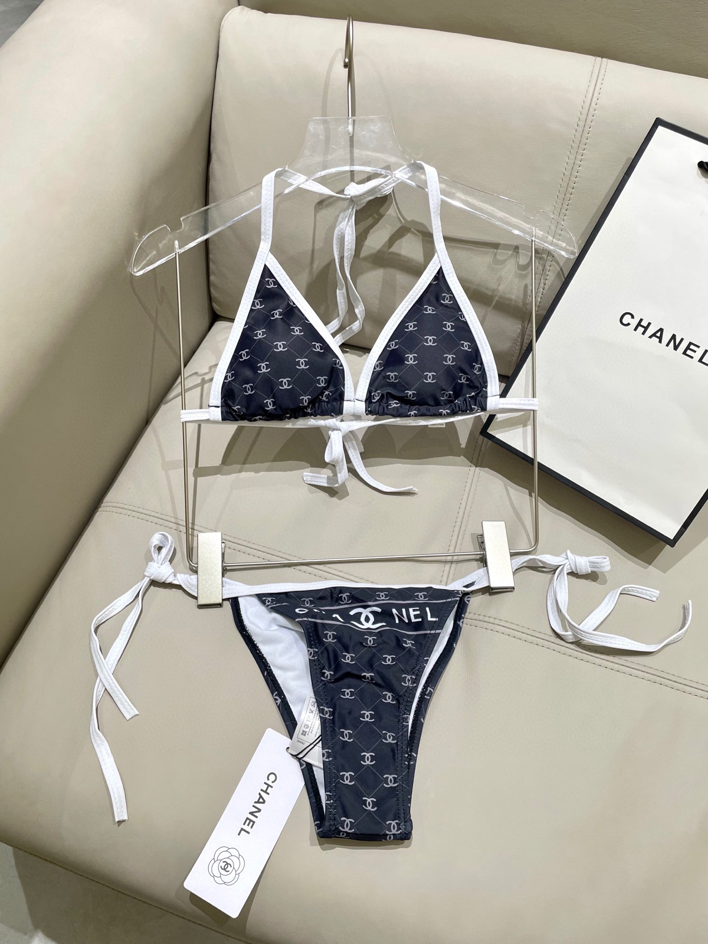  Chanel新款比基尼泳衣👙❤️😍🥰适合多种场景的游泳衣🏊‍♀️海边 游泳池 温泉 水上乐园 漂流都可