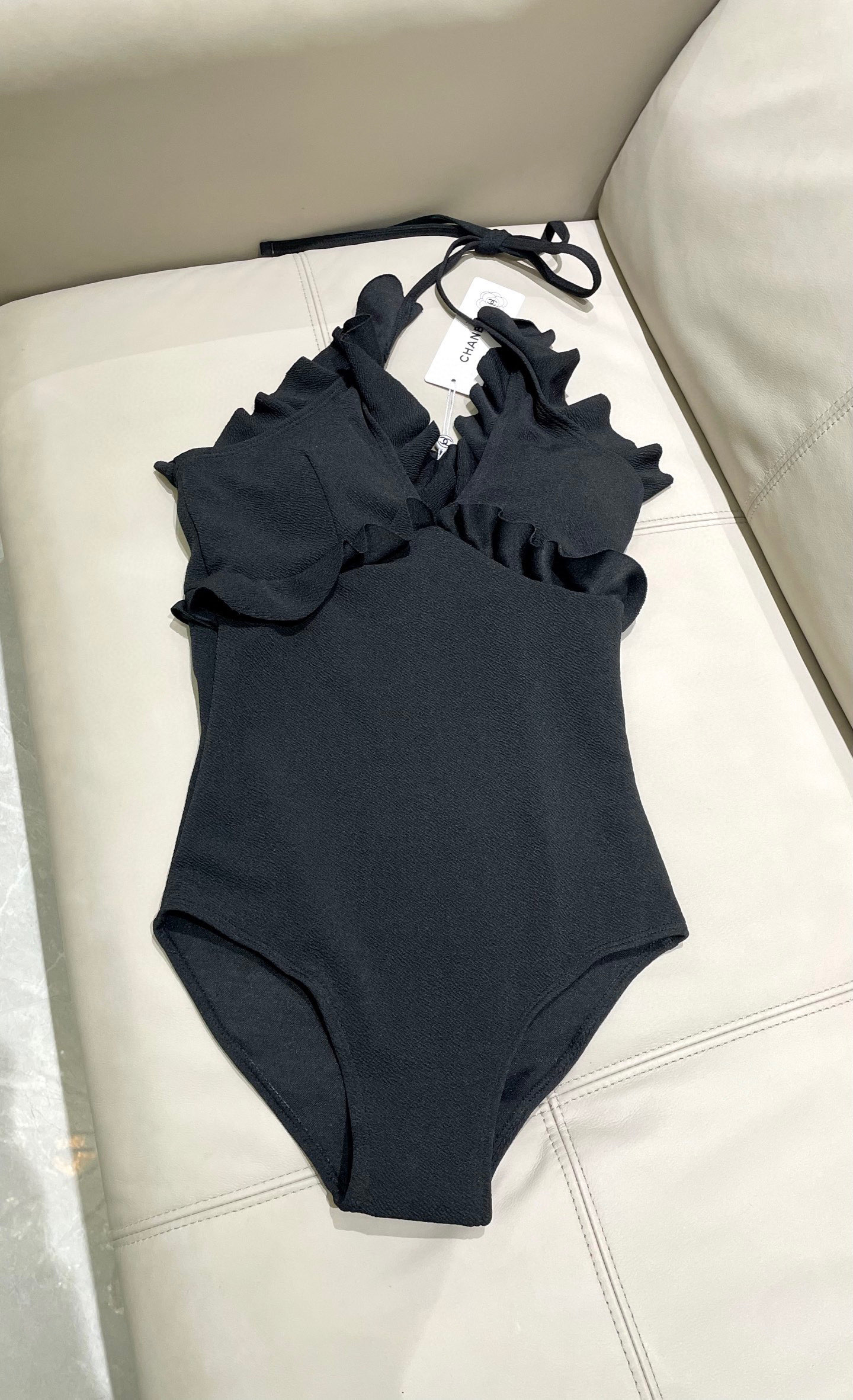  Chanel专柜新款气质款  泳衣➕裙 气质高雅 😍🥰适合多种场景的游泳衣🏊‍♀️海边 游泳池 温泉 