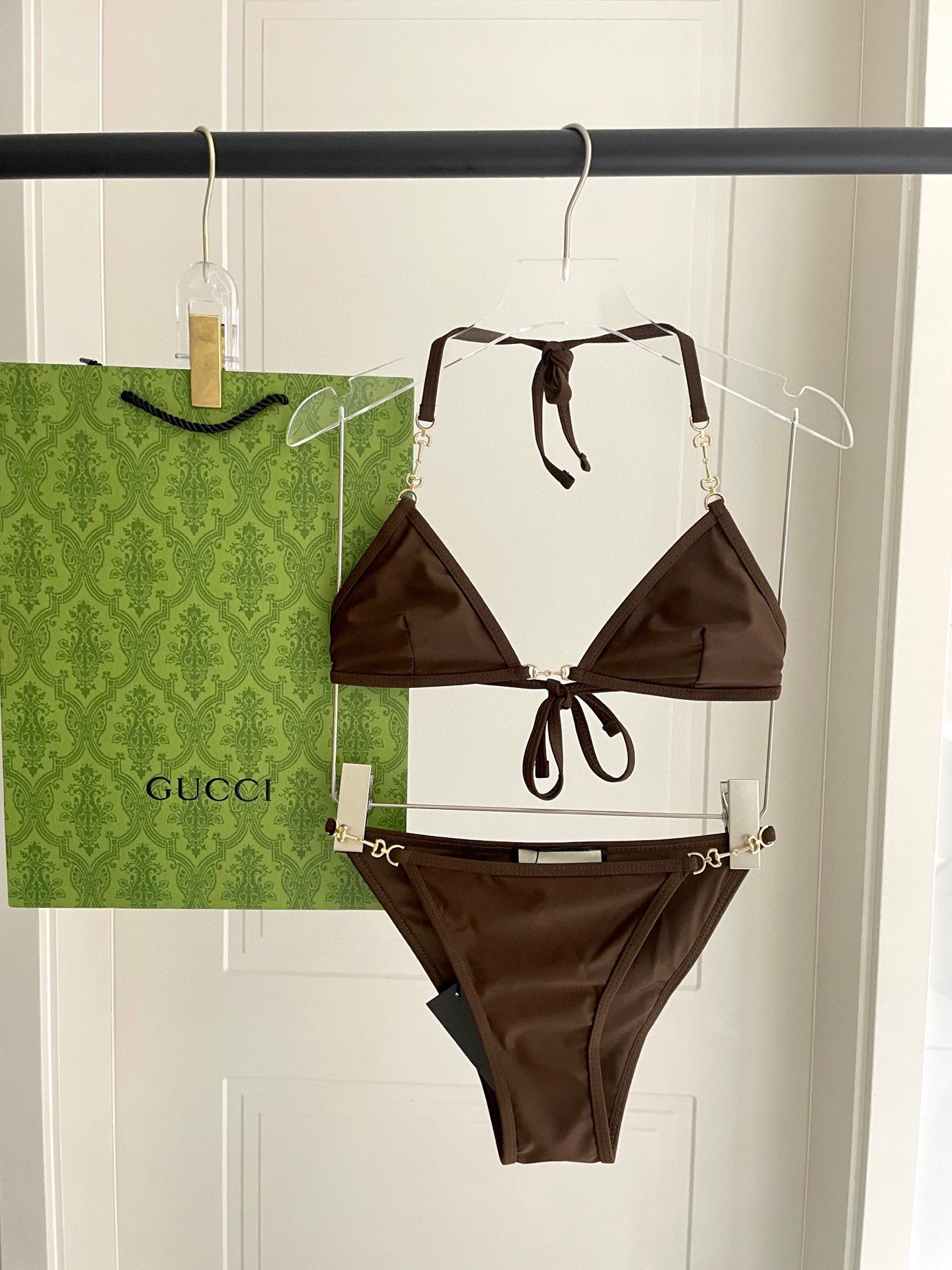  Gucci古奇新款比基尼泳衣👙❤️😍🥰适合多种场景的游泳衣🏊‍♀️海边 游泳池 温泉 水上乐园 漂流都