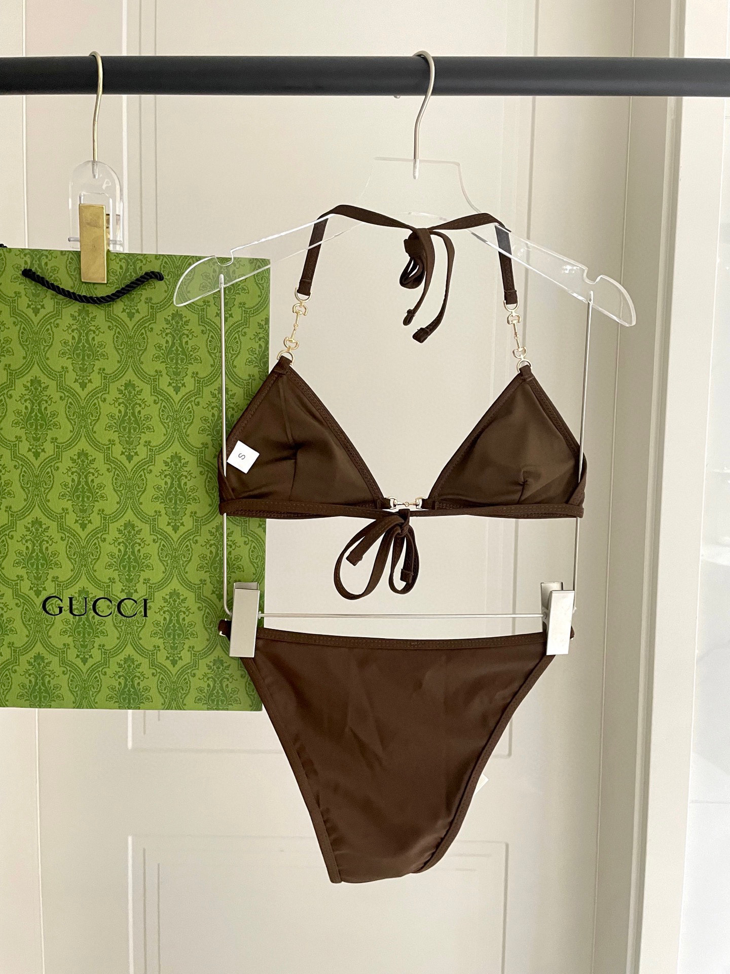  Gucci古奇新款比基尼泳衣👙❤️😍🥰适合多种场景的游泳衣🏊‍♀️海边 游泳池 温泉 水上乐园 漂流都