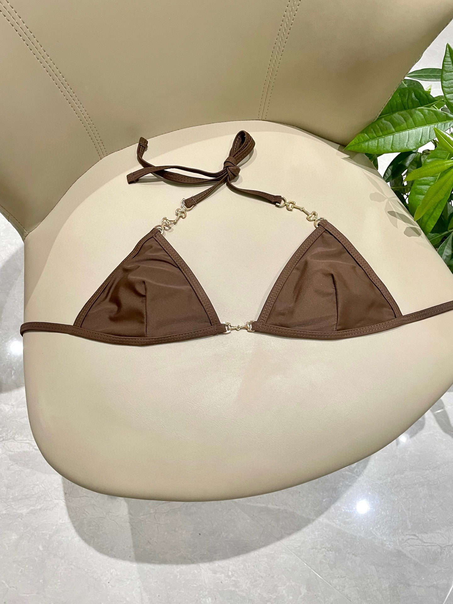  Gucci古奇新款比基尼泳衣👙❤️😍🥰适合多种场景的游泳衣🏊‍♀️海边 游泳池 温泉 水上乐园 漂流都