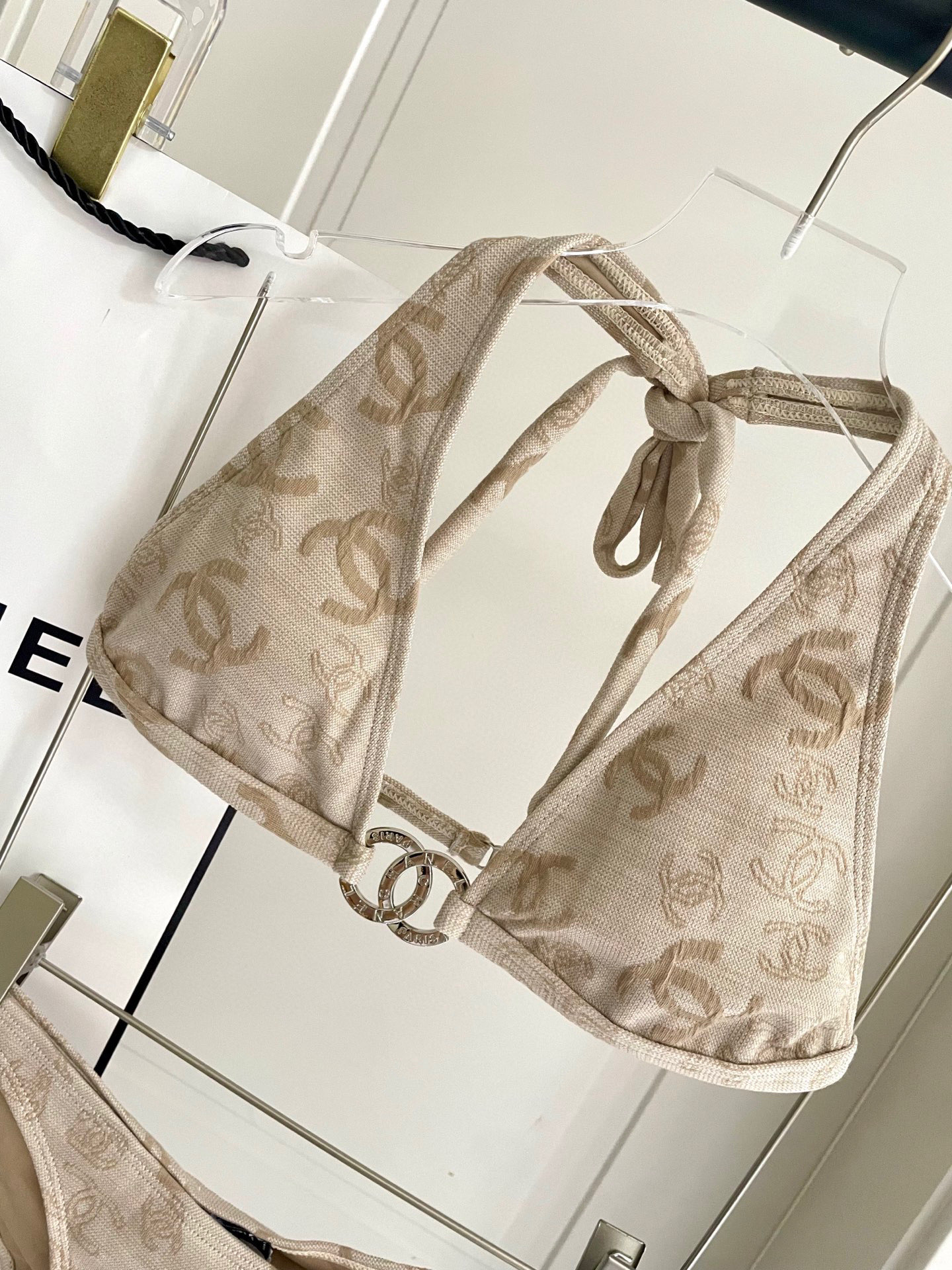  Chanel新款提花分体式泳衣👙❤️😍🥰适合多种场景的游泳衣🏊‍♀️海边 游泳池 温泉 水上乐园 漂流