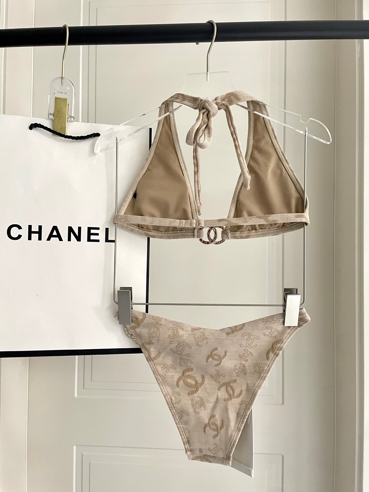  Chanel新款提花分体式泳衣👙❤️😍🥰适合多种场景的游泳衣🏊‍♀️海边 游泳池 温泉 水上乐园 漂流