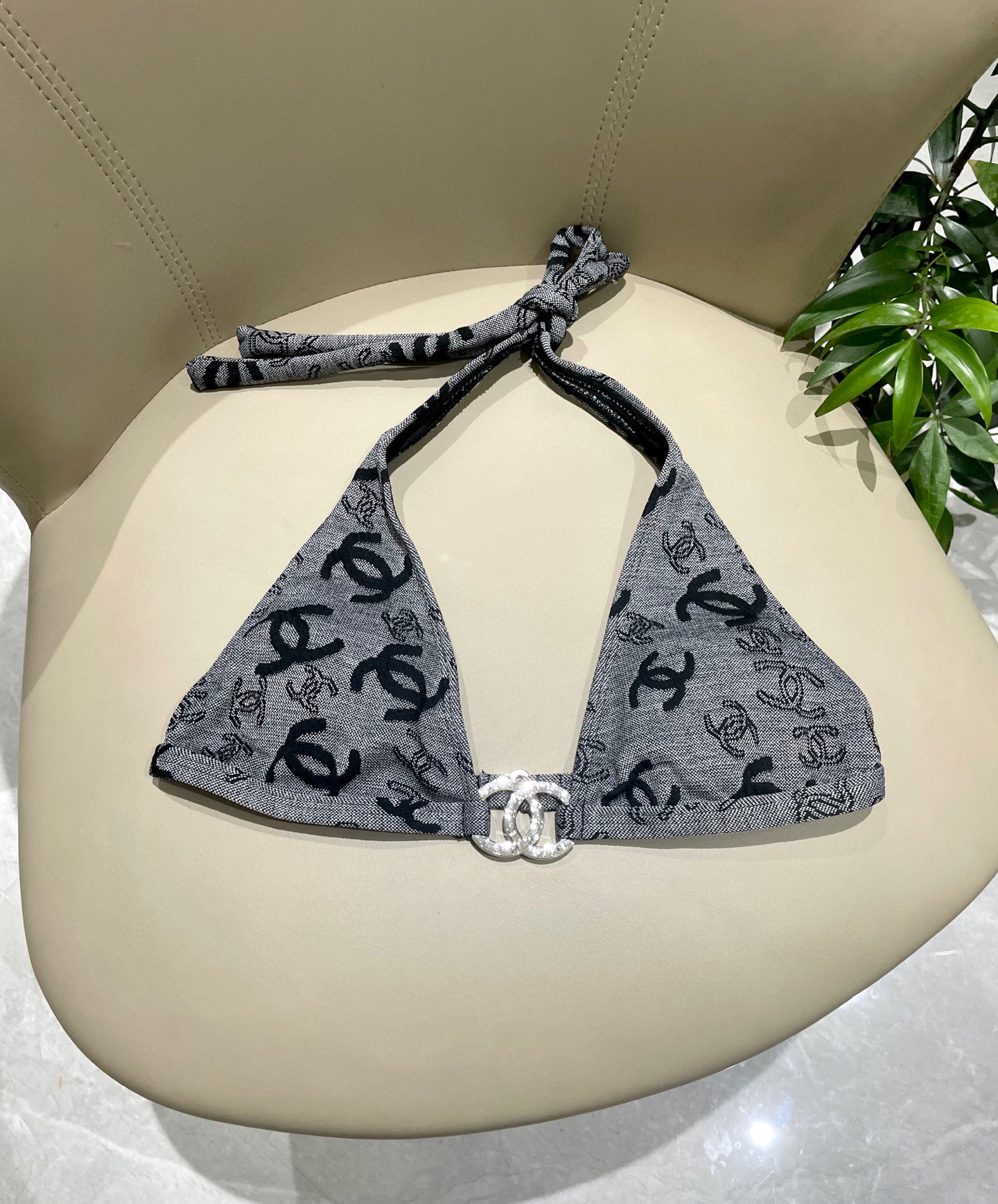  Chanel新款提花分体式泳衣👙❤️😍🥰适合多种场景的游泳衣🏊‍♀️海边 游泳池 温泉 水上乐园 漂流